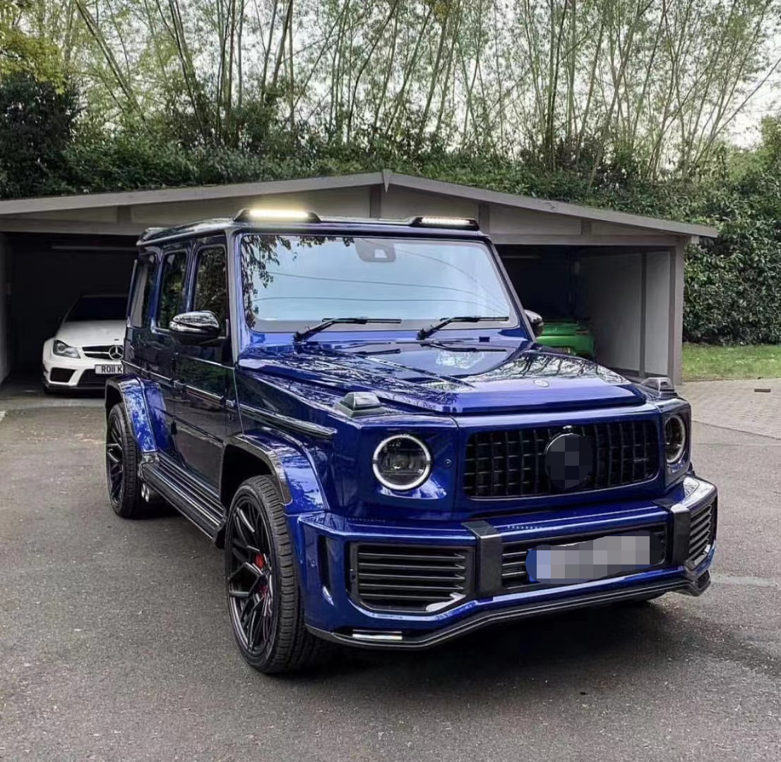 BODY KIT for URBAN AUTOMOTIVE STYLE MERCEDES BENZ G-CLASS W463A W464 G63 G550 2018+
Set includes:
Front Bumper
Hood / Bonnet
Front Fender Flares
Rear Bumper
Rear Fender Flares
Spare Tire Cover