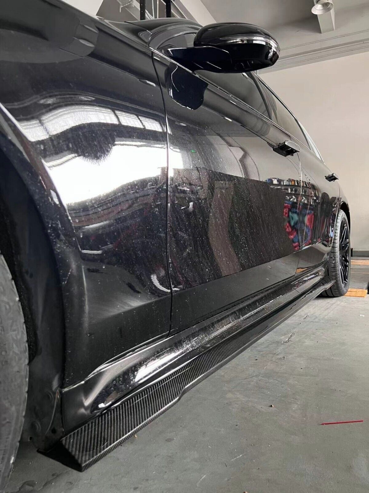 Mansory Carbon Body Kit For Mercedes Benz S Class AMG W223 2020+  Set include:  Front Lip Side Skirts Rear Diffuser with LED Light Material: Carbon  Note: Professional installation is required