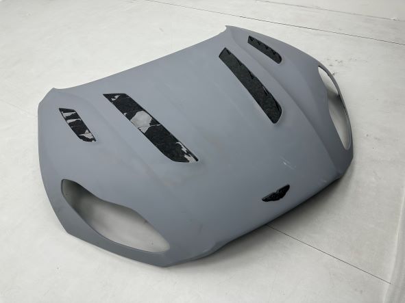 MANSORY CYRUS FORGED CARBON BODY KIT FOR ASTON MARTIN DB 11