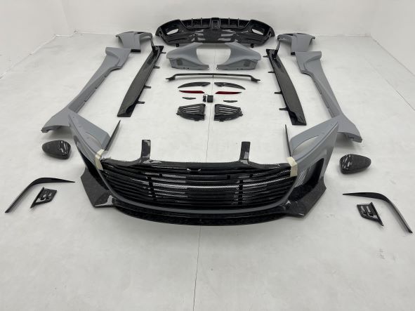 MANSORY CYRUS FORGED CARBON BODY KIT FOR ASTON MARTIN DB 11