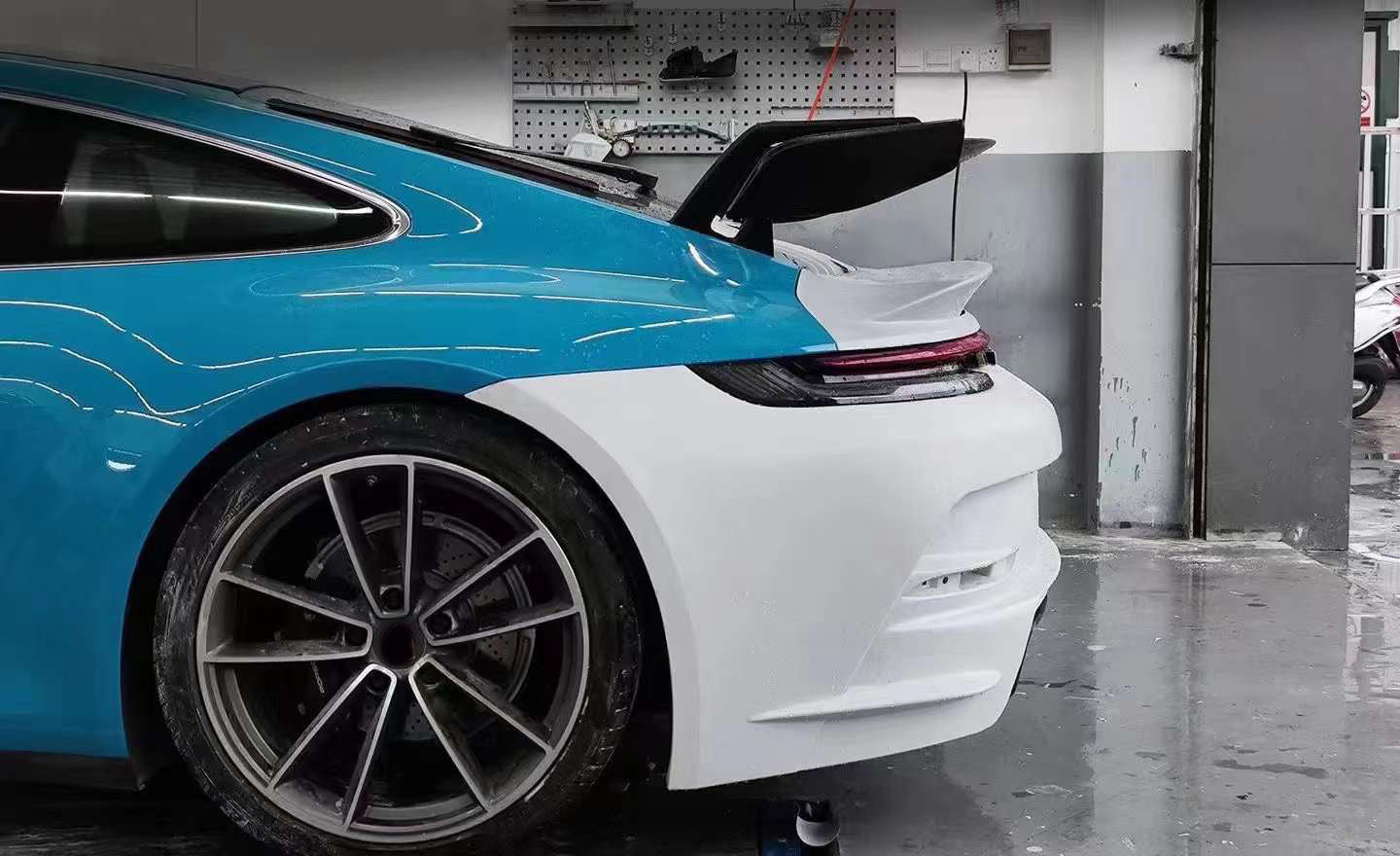 CONVERSION BODY KIT for PORSCHE 911 992 to GT3  Set include:  Front bumper cover Carbon hood Decklid spoiler Rear bumper cover