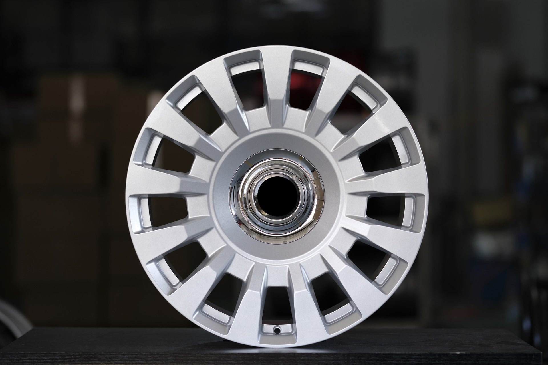 Forged Wheels for ROLLS-ROYCE SPECTRE Cullinan, Ghost, Dawn, Wraith, Phantom, Drophead RR05