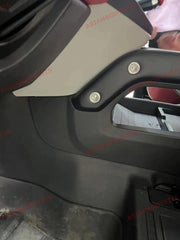 Middle Armrest Console Box For Land Rover Defender L663 2019+ Set include: Armrest Console Box Material: ABS plastics Note: Professional installation is required