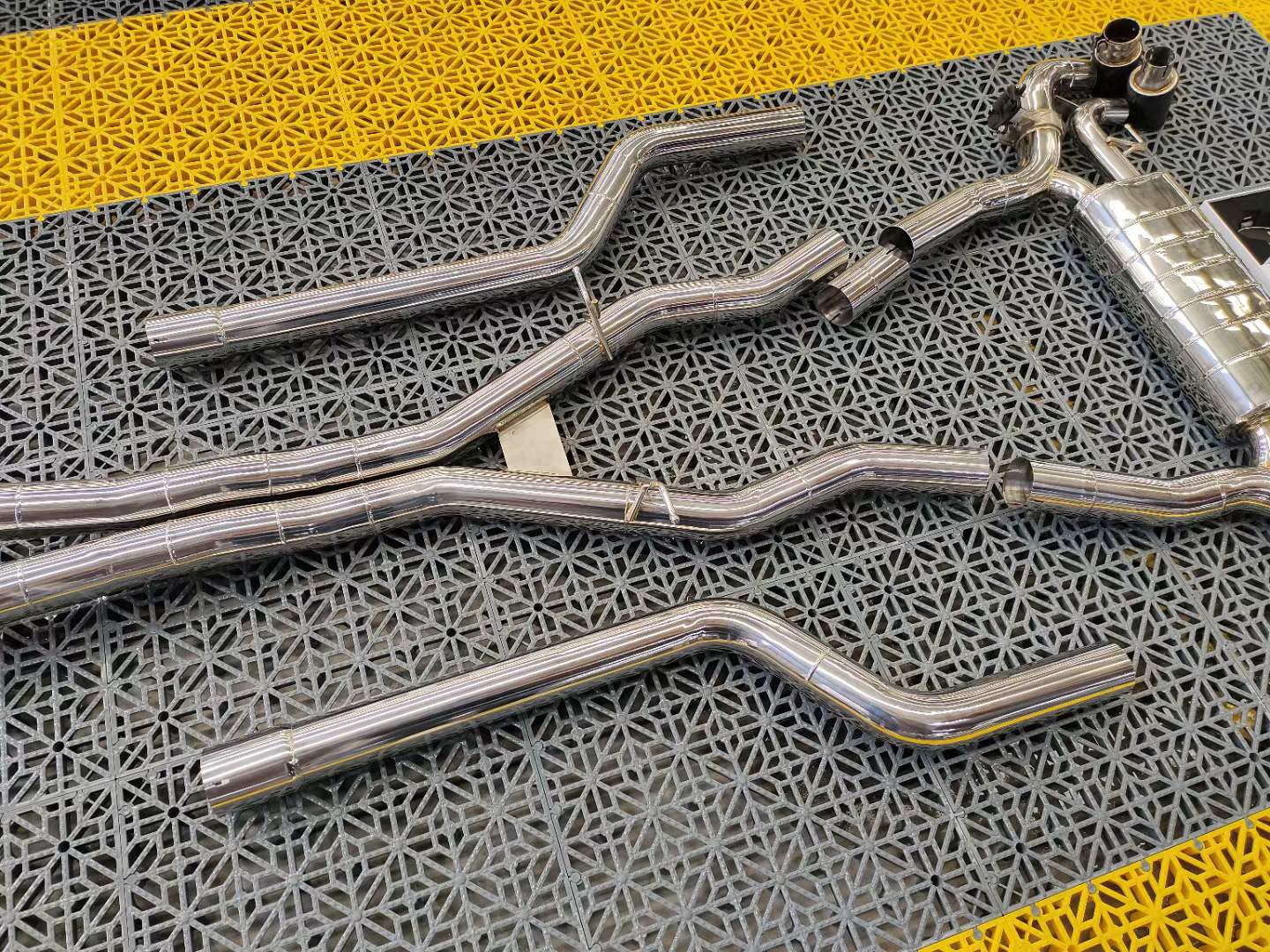 VALVED EXHAUST CATBACK MUFFLER for BMW M5 F90