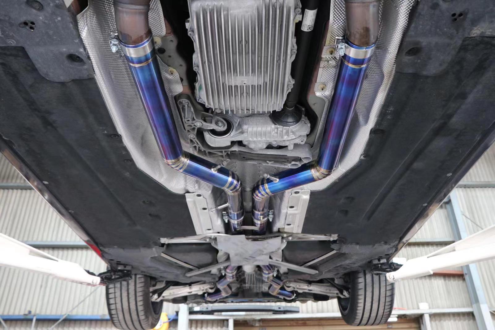 Aggressive Sporty Sound Valved Exhaust Catback Muffler For BMW M8 F93 Gran Coupe 2019+ 4.4L  Set include:  Center pipes Muffler with valves The valve control unit and remote controller Material: Stainless steel  Production time: 10 days  NOTE: Professional installation is required.