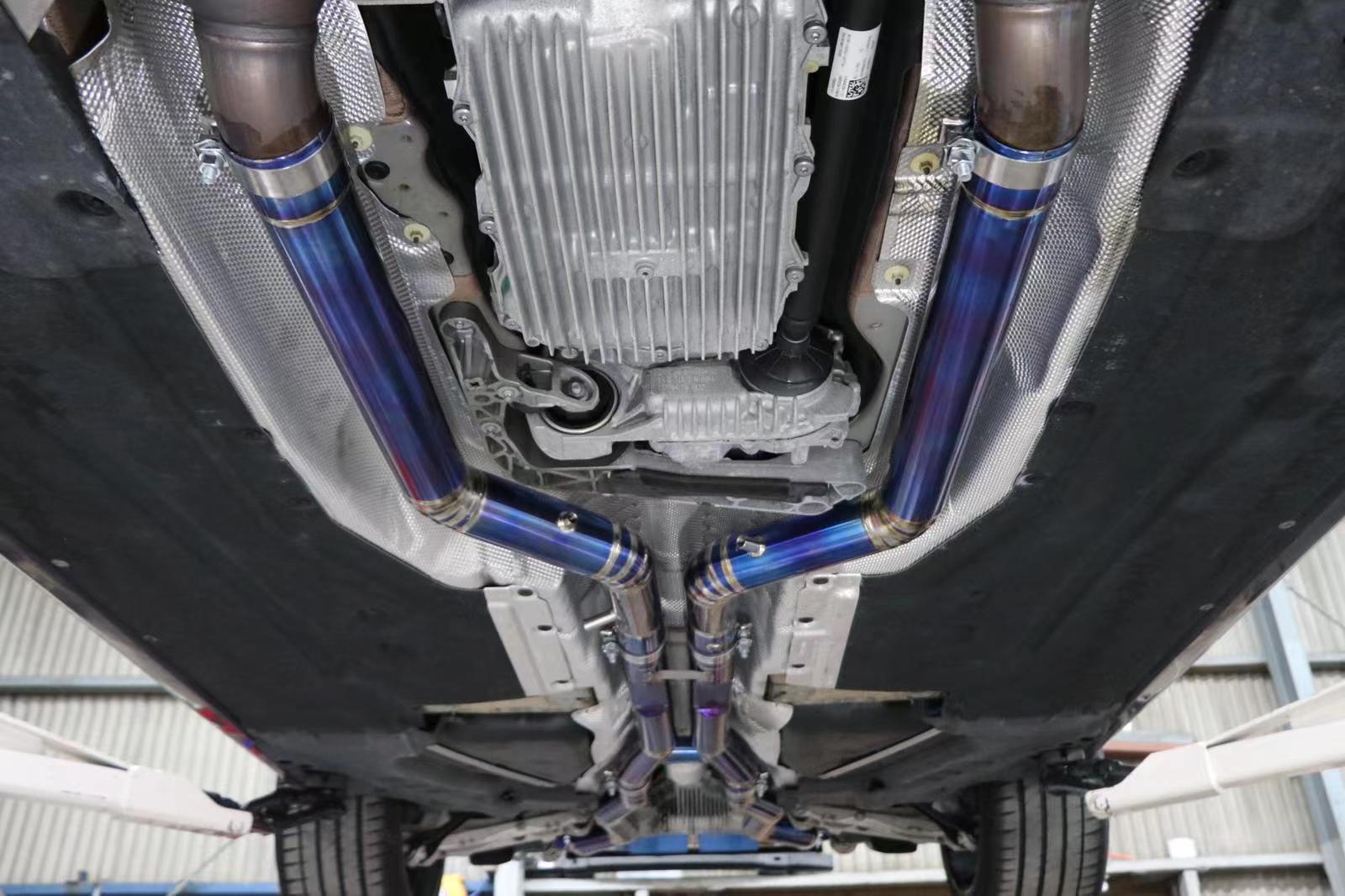 Aggressive Sporty Sound Valved Exhaust Catback Muffler For BMW M8 F93 Gran Coupe 2019+ 4.4L  Set include:  Center pipes Muffler with valves The valve control unit and remote controller Material: Stainless steel  Production time: 10 days  NOTE: Professional installation is required.