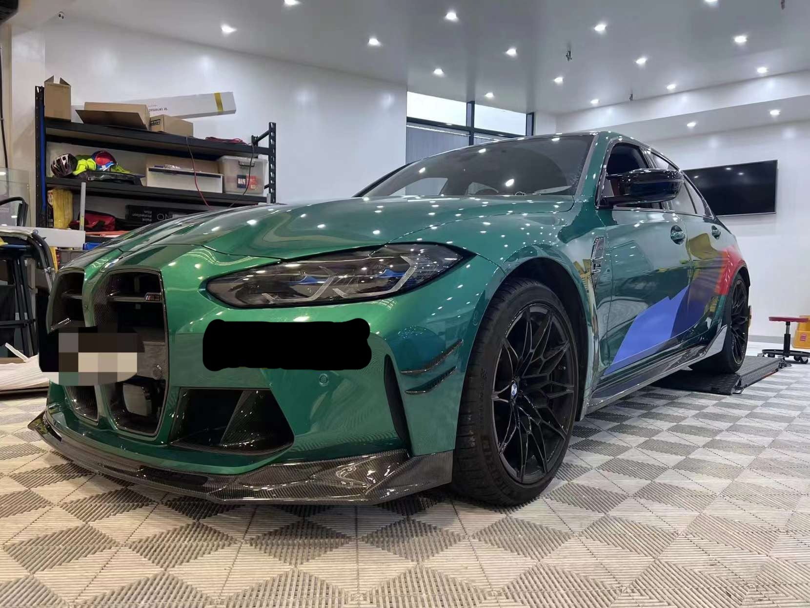 VORSTEINER CARBON BODY KIT FOR BMW M3 G80 M4 G82 2020+  Set include:   Front Lip Front Grille Side Skirts Rear Diffuser Spoiler Material: Real Carbon Fiber  NOTE: Professional installation is required