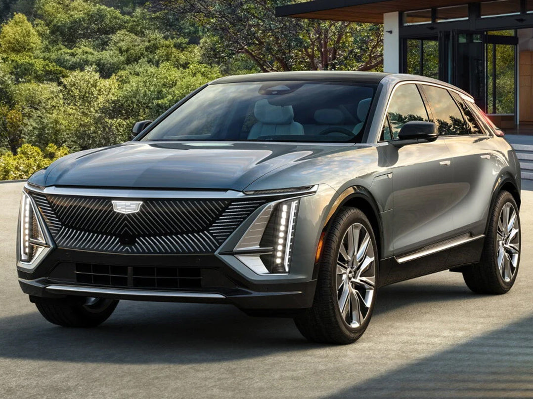 NEW 2023 Cadillac Lyriq Luxury