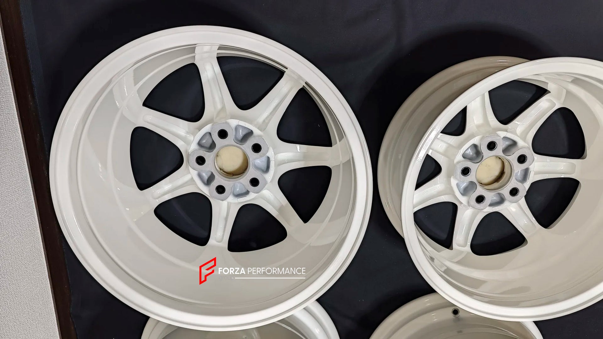 We manufacture premium quality forged wheels for HONDA NSX R 1992 - 2005&nbsp;in any design, size, color.

THIS WHEEL DESIGN CAN BE CUSTOM-MADE FOR YOUR CAR IN ANY SIZE AND COLOR OPTIONS
Available in monoblock, 2-piece, 3-piece, duoblock, beadlock
3D wheel renderings are provided according to the exact dimensions and specifications requested by the client, ensuring proper fitment for their car prior to production

OPTIONS:&nbsp;

Brushed, polished, chrome, dual-color, milled face&nbsp;&nbsp;
Floating spinni