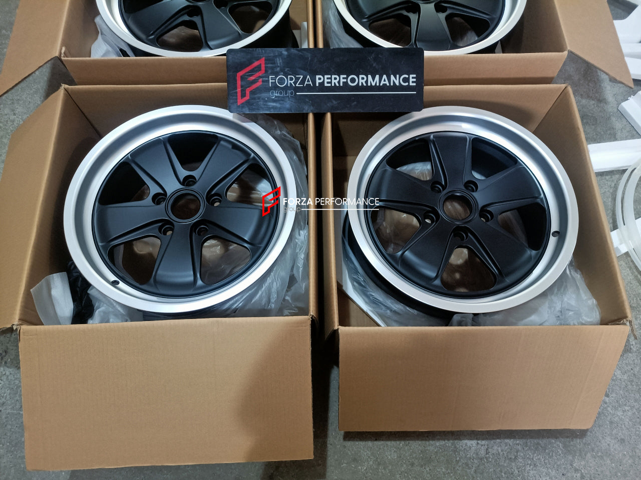 FORGED WHEELS RIMS FOR PORSCHE CAYENNE E4 EV 2026+ Forza Performance custom fit buy FUCHS