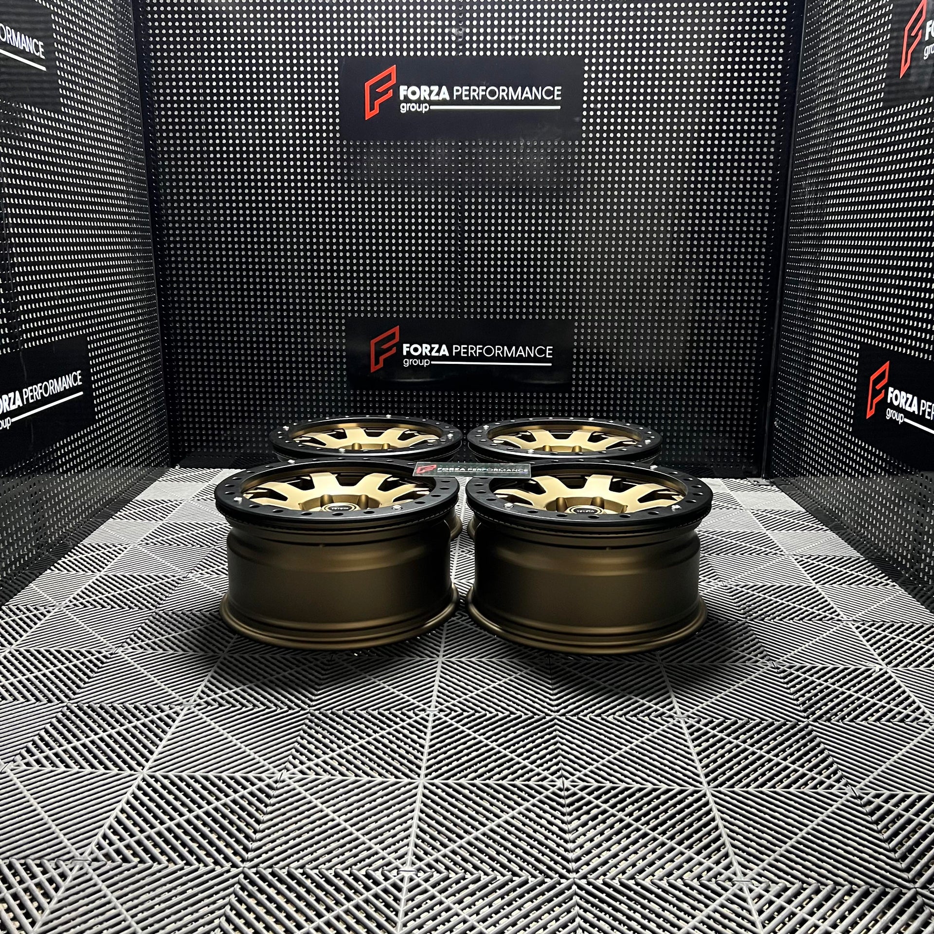 18 INCH BEADLOCK FORGED WHEELS RIMS for TOYOTA TACOMA TRAILHUNTER 2024 IV N400 custom fit buy Raceline 935BZ Defender style wheels
