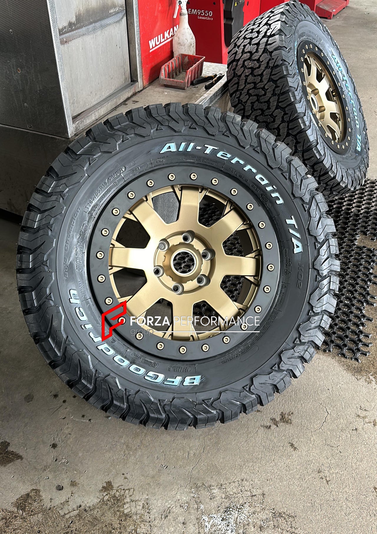18 INCH BEADLOCK FORGED WHEELS RIMS for TOYOTA TACOMA TRAILHUNTER 2024 IV N400 custom fit buy Raceline 935BZ Defender style wheels