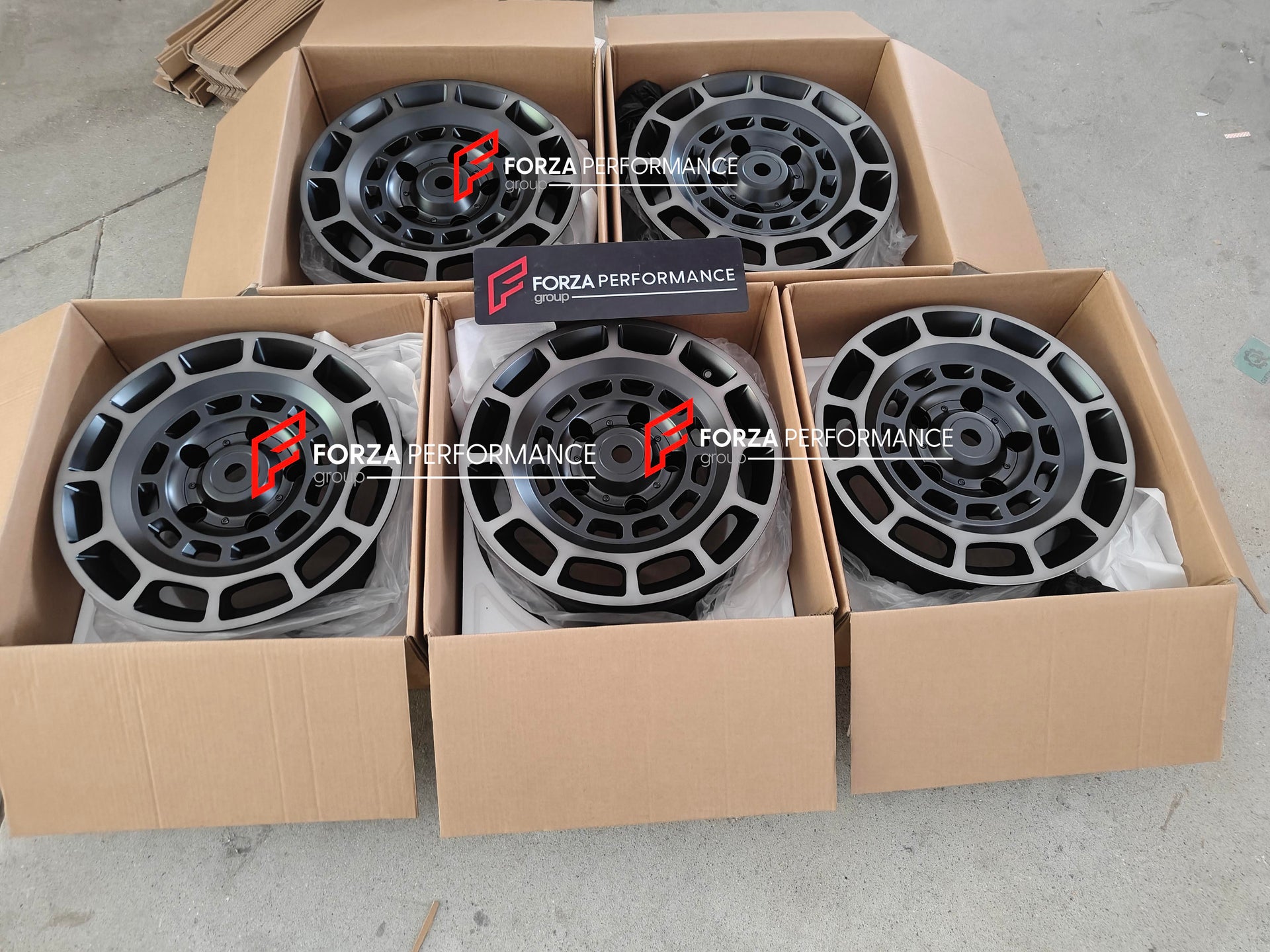18 INCH FORGED WHEELS RIMS for LAND ROVER DEFENDER L663 2026 custom fit buy Octa style design wheels
