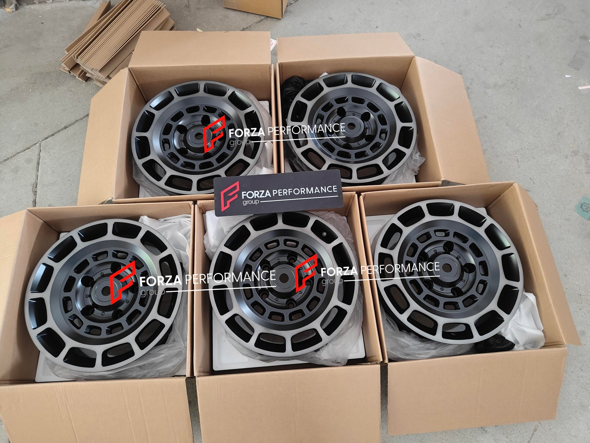 18 INCH FORGED WHEELS RIMS for LAND ROVER DEFENDER L663 2026 custom fit buy Octa style design wheels