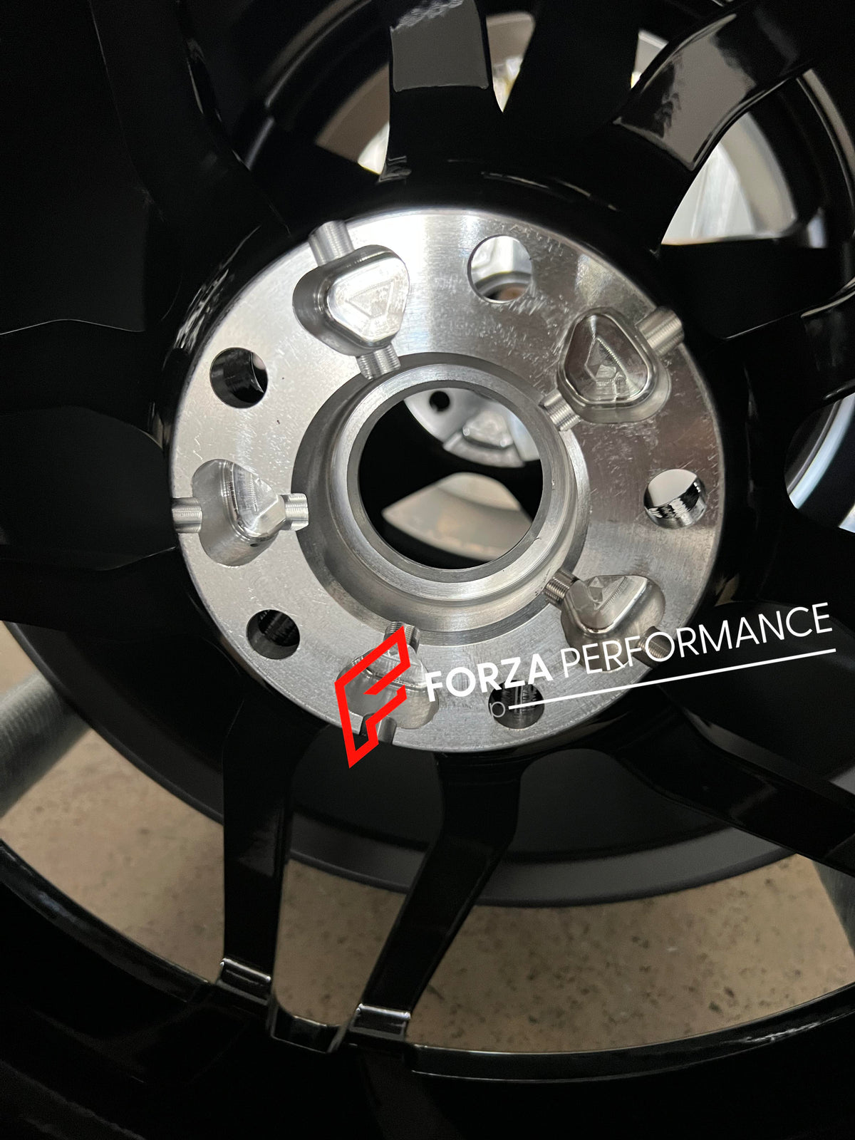 FORGED WHEELS RIMS FOR LAMBORGHINI URUS PERFORMANTE SE 2026+ Forza Performance custom fit buy OEM Lamborghini Hercules style design wheels