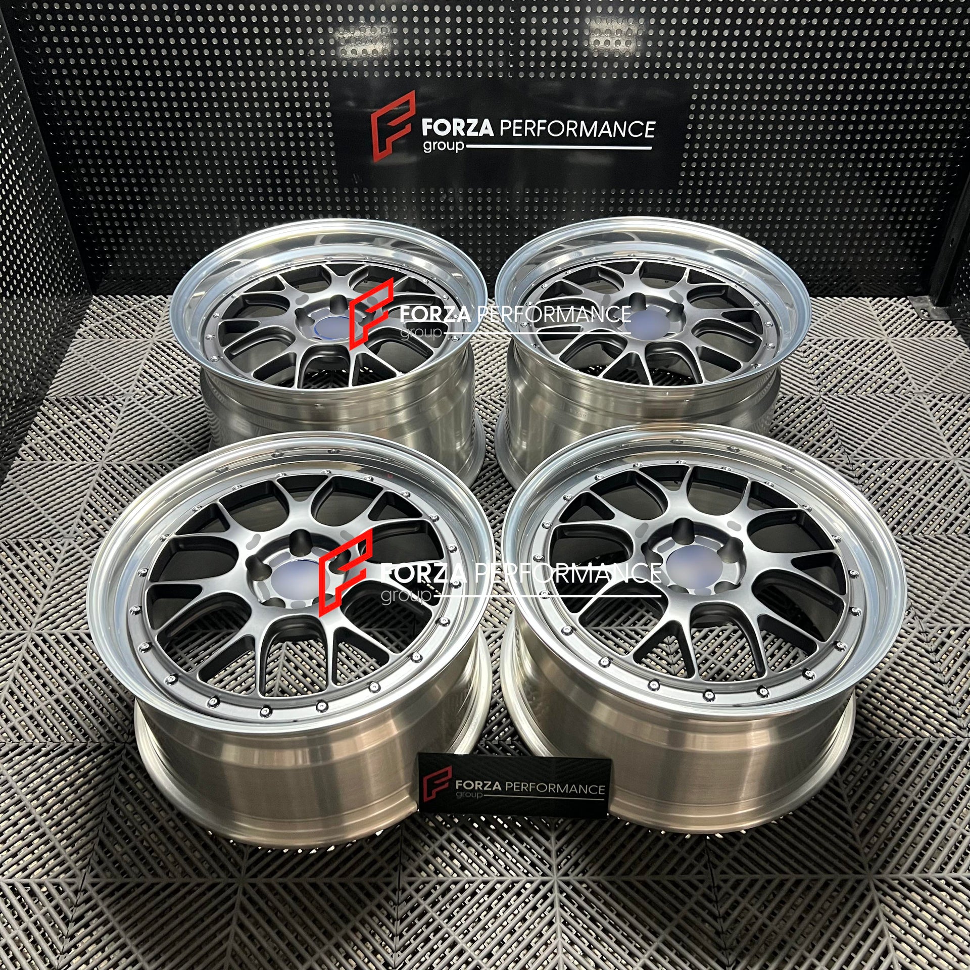 19 INCH FORGED WHEELS RIMS for AUDI R8 4.2 1ST GEN 2007 custom fit buy BBS LM-R style design wheels