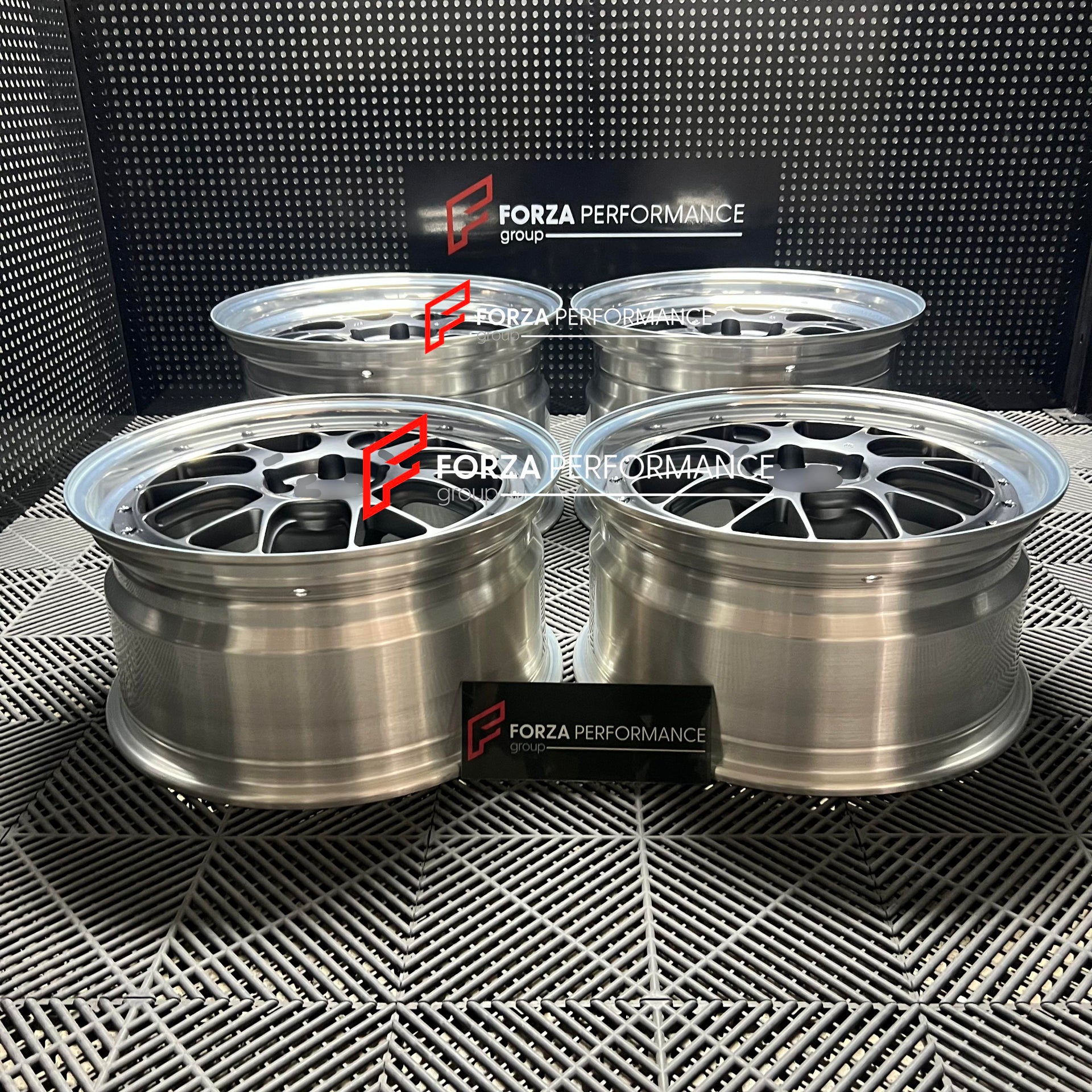 19 INCH FORGED WHEELS RIMS for AUDI R8 4.2 1ST GEN 2007 custom fit buy BBS LM-R style design wheels