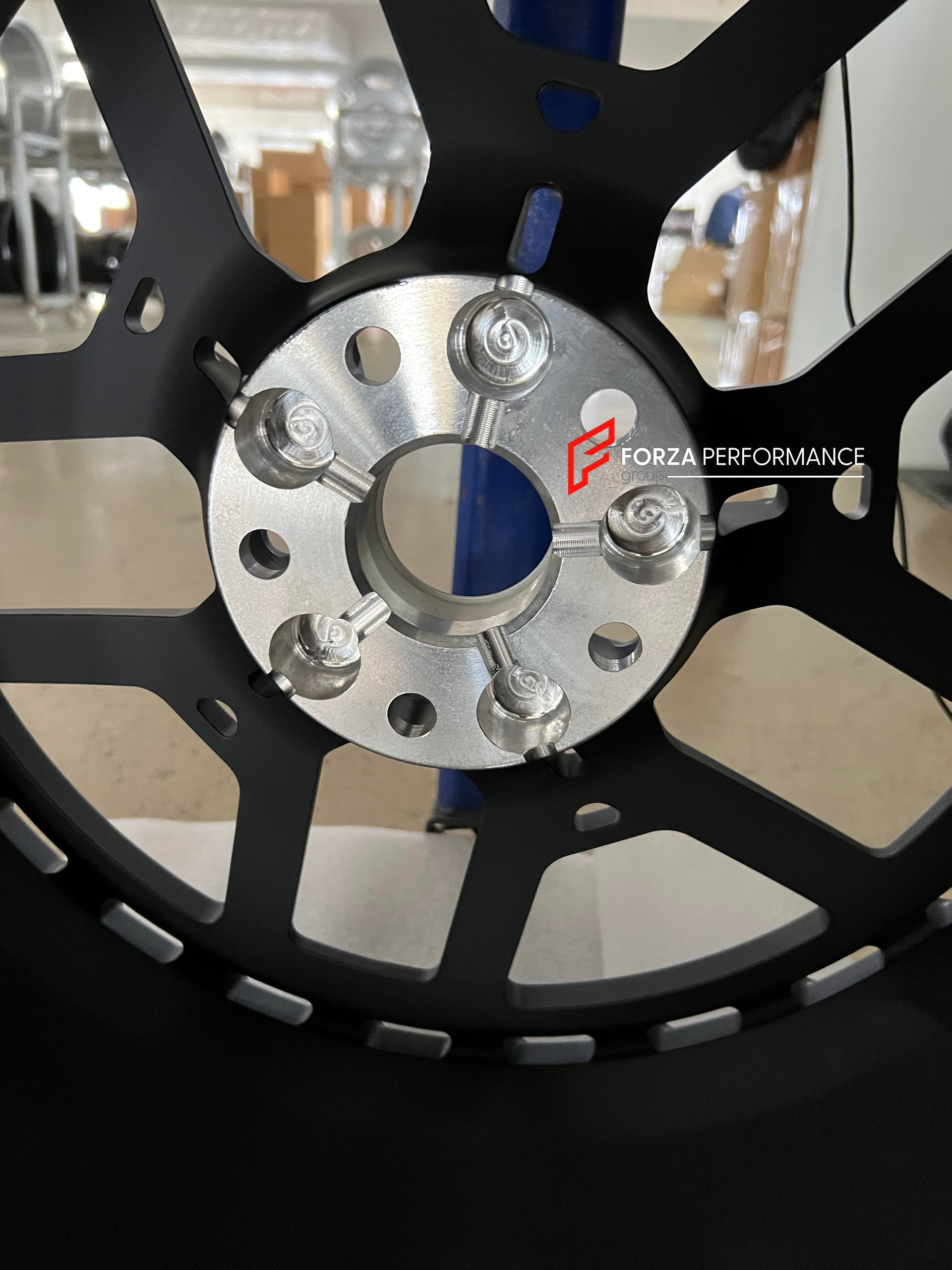 19 INCH FORGED WHEELS RIMS for VOLKSWAGEN TERAMONT I CA1 FACELIFT 2022 custom fit buy Vossen UV-X