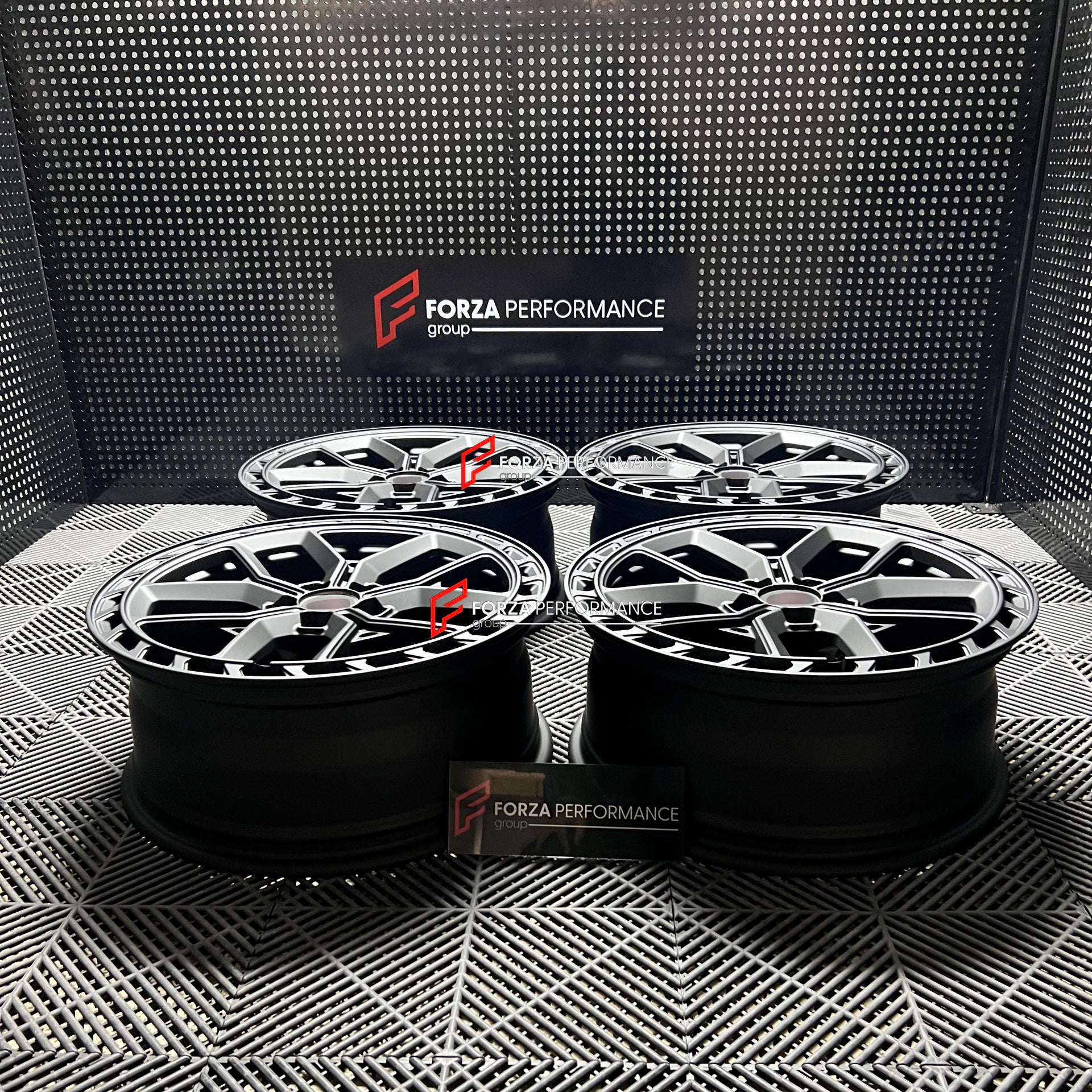 19 INCH FORGED WHEELS RIMS for VOLKSWAGEN TERAMONT I CA1 FACELIFT 2022 custom fit buy Vossen UV-X