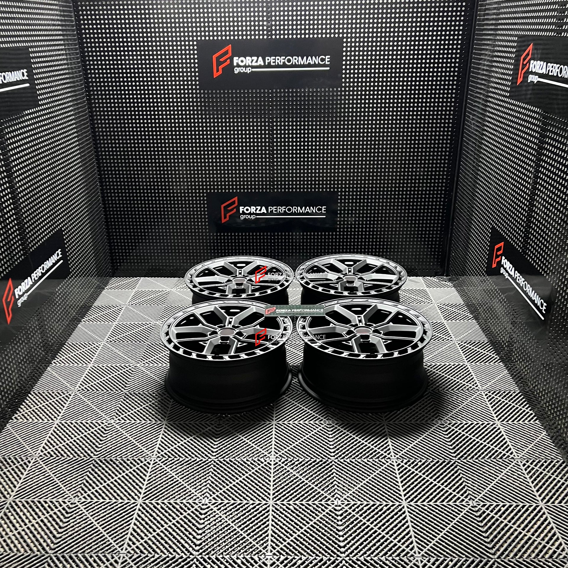 19 INCH FORGED WHEELS RIMS for VOLKSWAGEN TERAMONT I CA1 FACELIFT 2022 custom fit buy Vossen UV-X