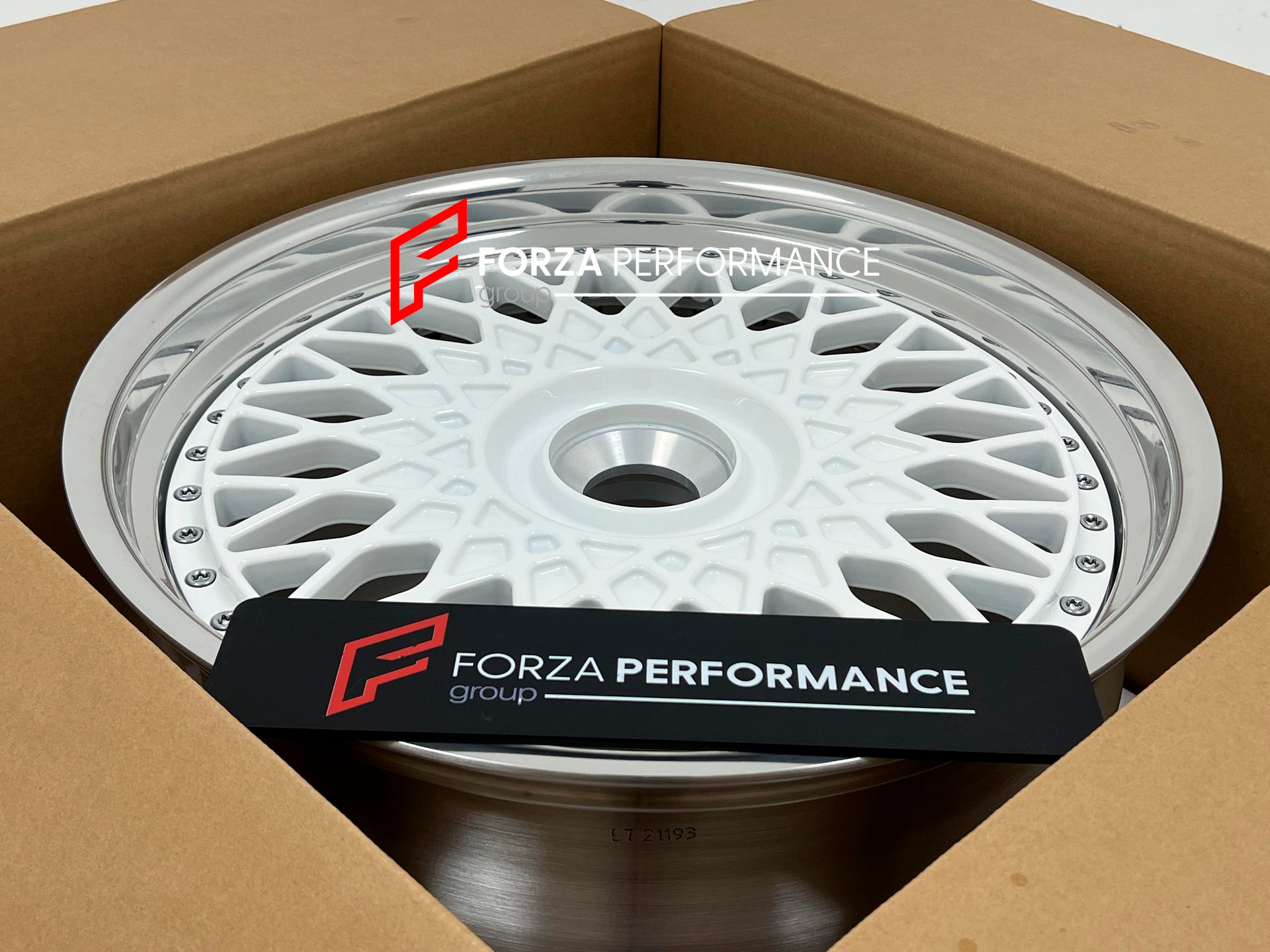 FORGED WHEELS RIMS FOR PORSCHE CAYENNE E4 EV 2026+ Forza Performance custom fit buy Vintage 501 style design wheels
