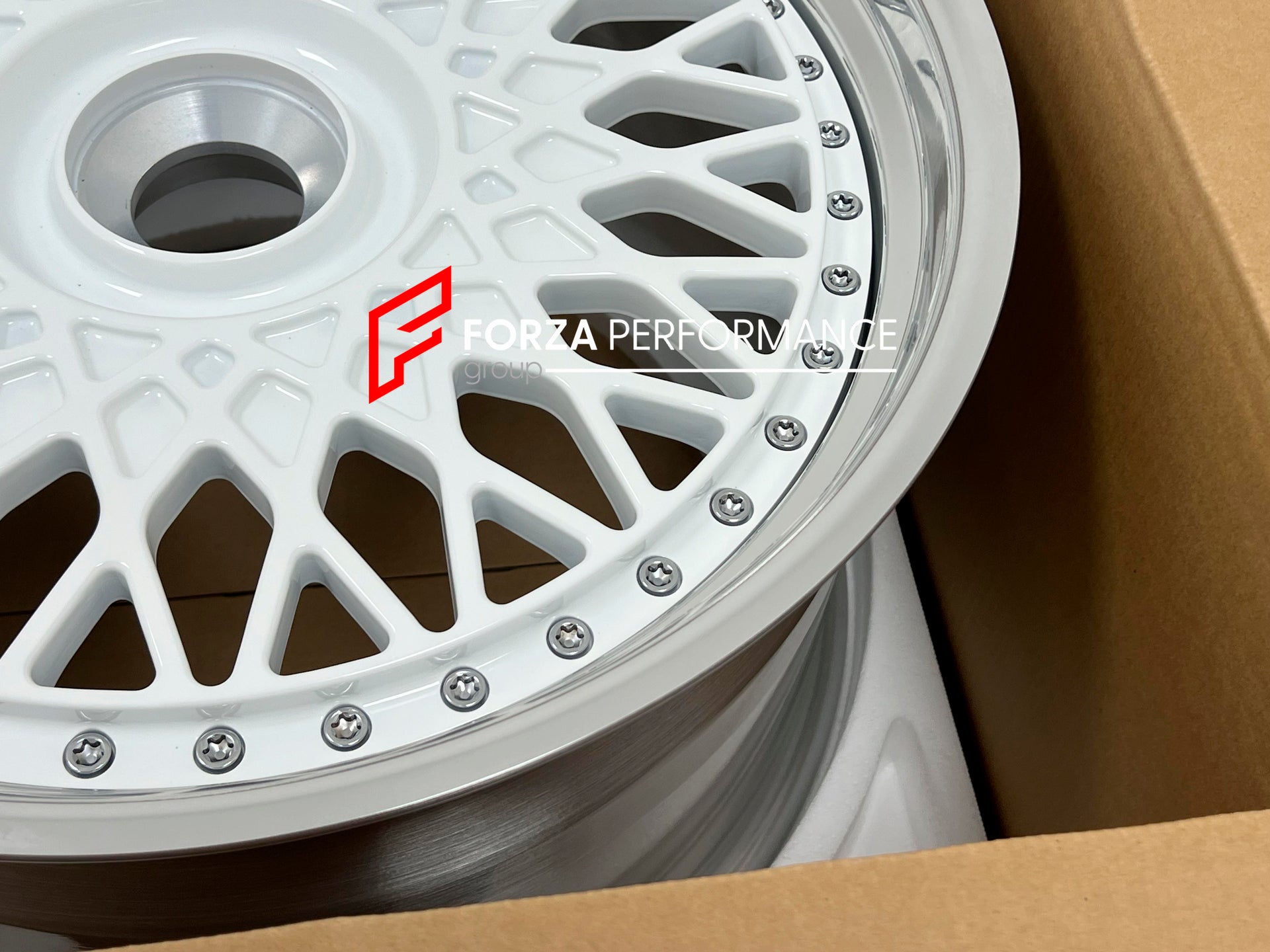 FORGED WHEELS RIMS FOR PORSCHE CAYENNE E4 EV 2026+ Forza Performance custom fit buy Vintage 501 style design wheels