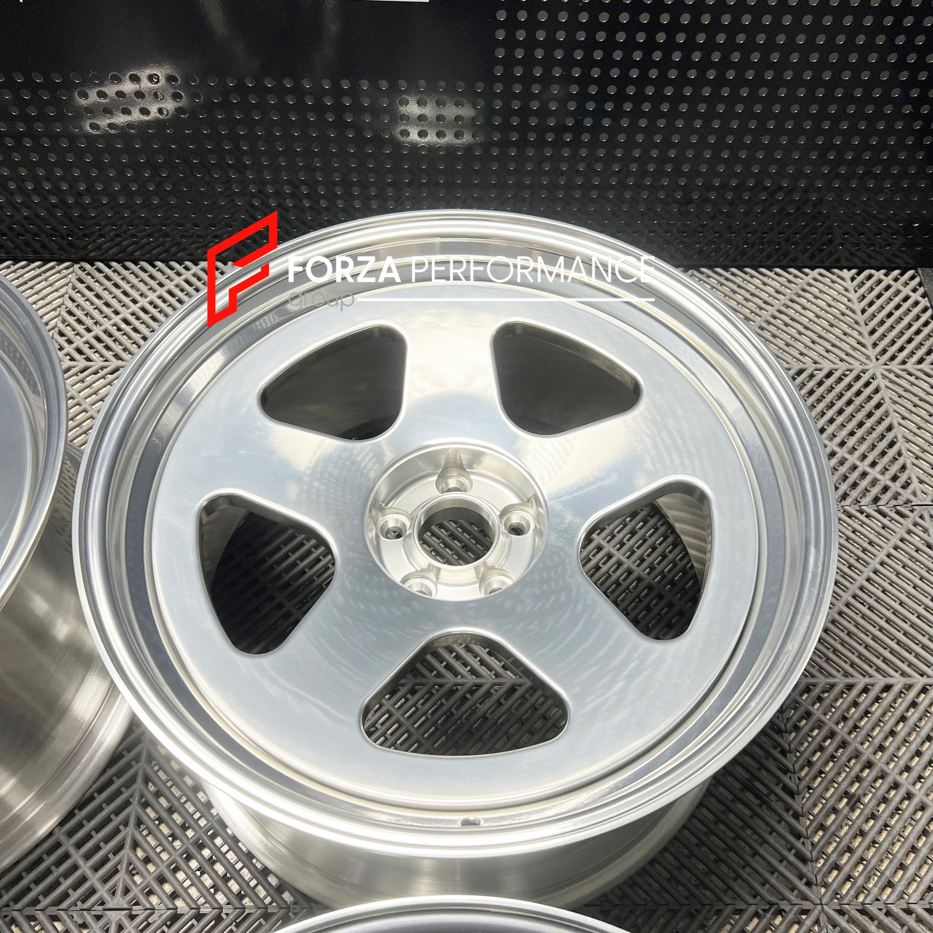 FORGED WHEELS RIMS FOR BMW 740I XDRIVE 2027 Forza Performance custom fit buy Hongcheng HC-0111 style design wheels