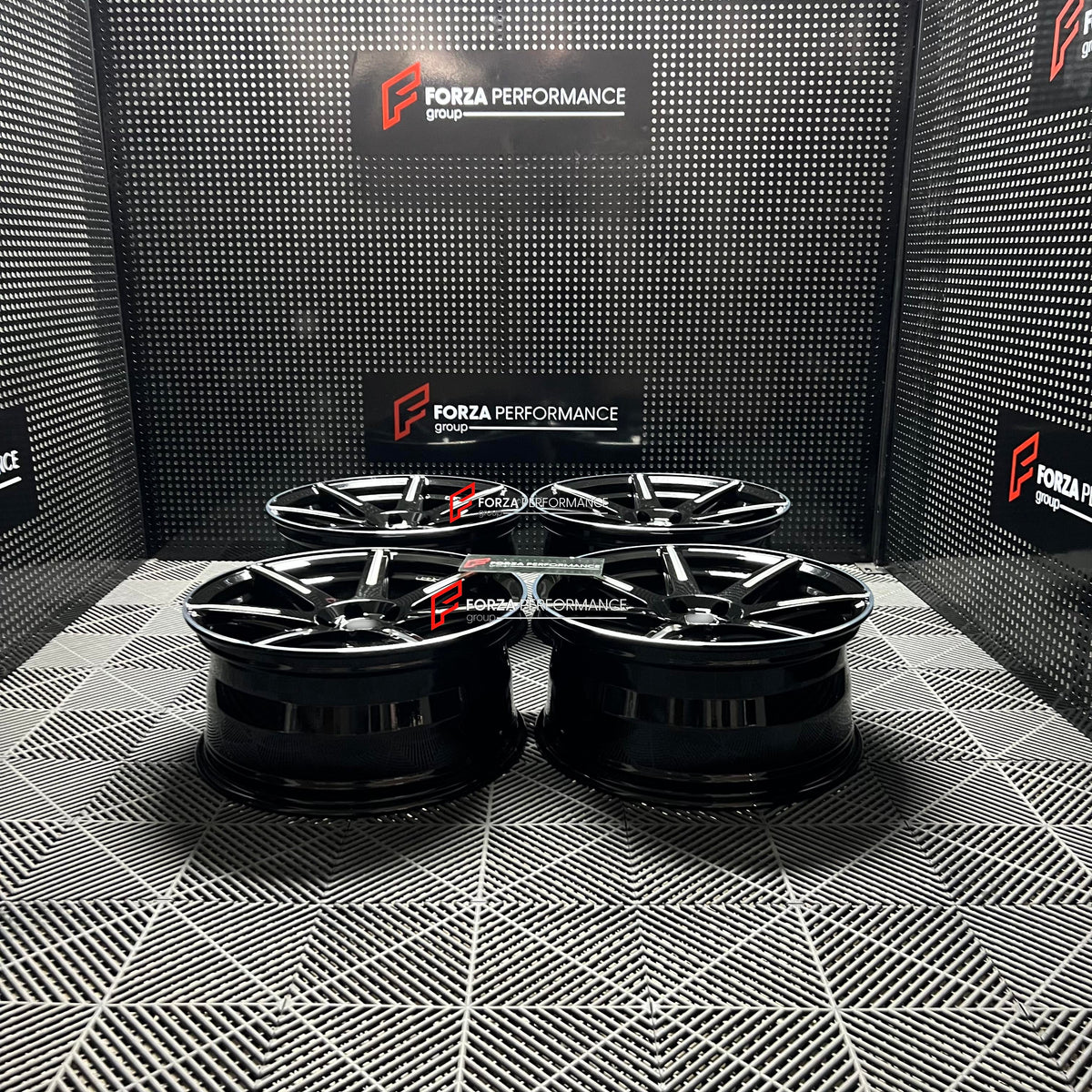 FORGED WHEELS RIMS FOR MERCEDES BENZ CLE-CLASS AMG CLE 646 2026+ Forza Performance custom fit buy Moshammer M.979.GT style design wheels
