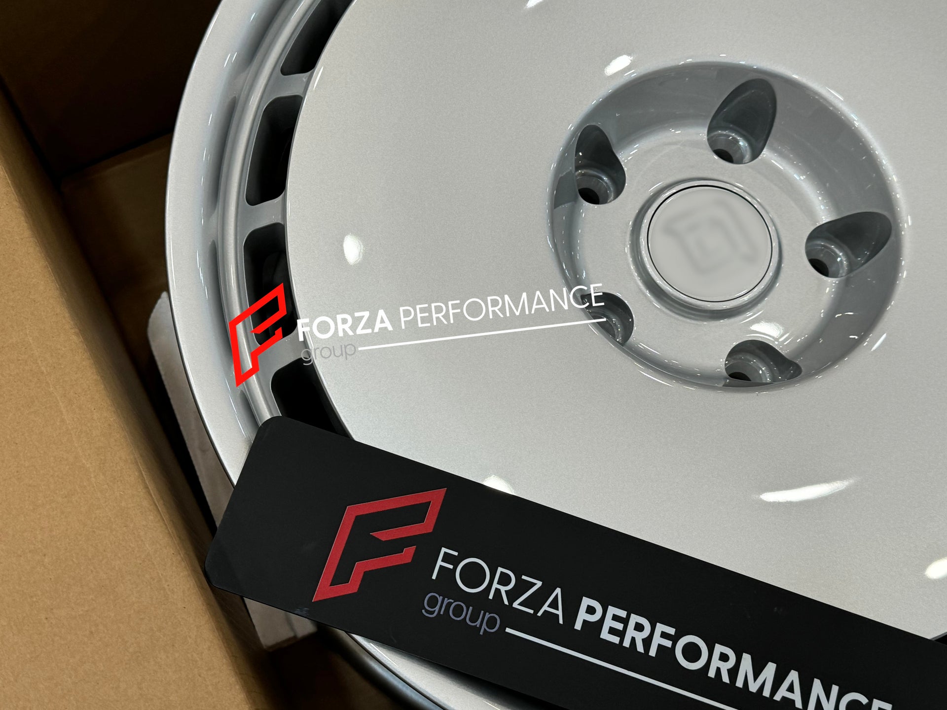 20 INCH FORGED WHEELS RIMS for RIVIAN R1S 2025 Forza Performance custom fit buy 935 style design wheels