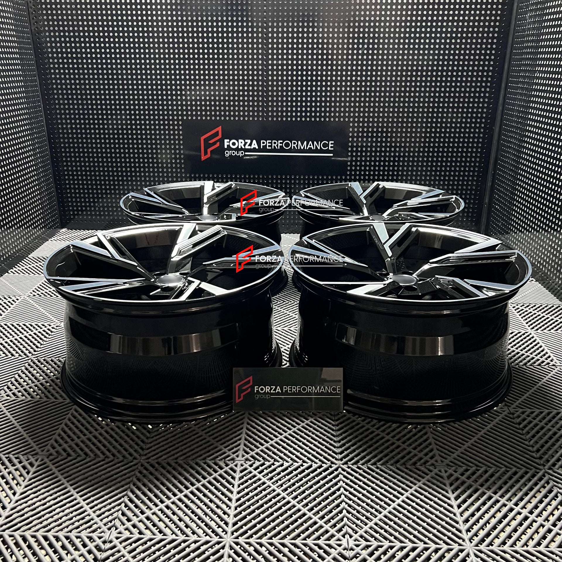 21 INCH FORGED WHEELS RIMS for AUDI RS6 2026 AVANT PERFORMANCE C8 FACELIFT custom fit buy OEM RS6 style wheel 4K0601025BL