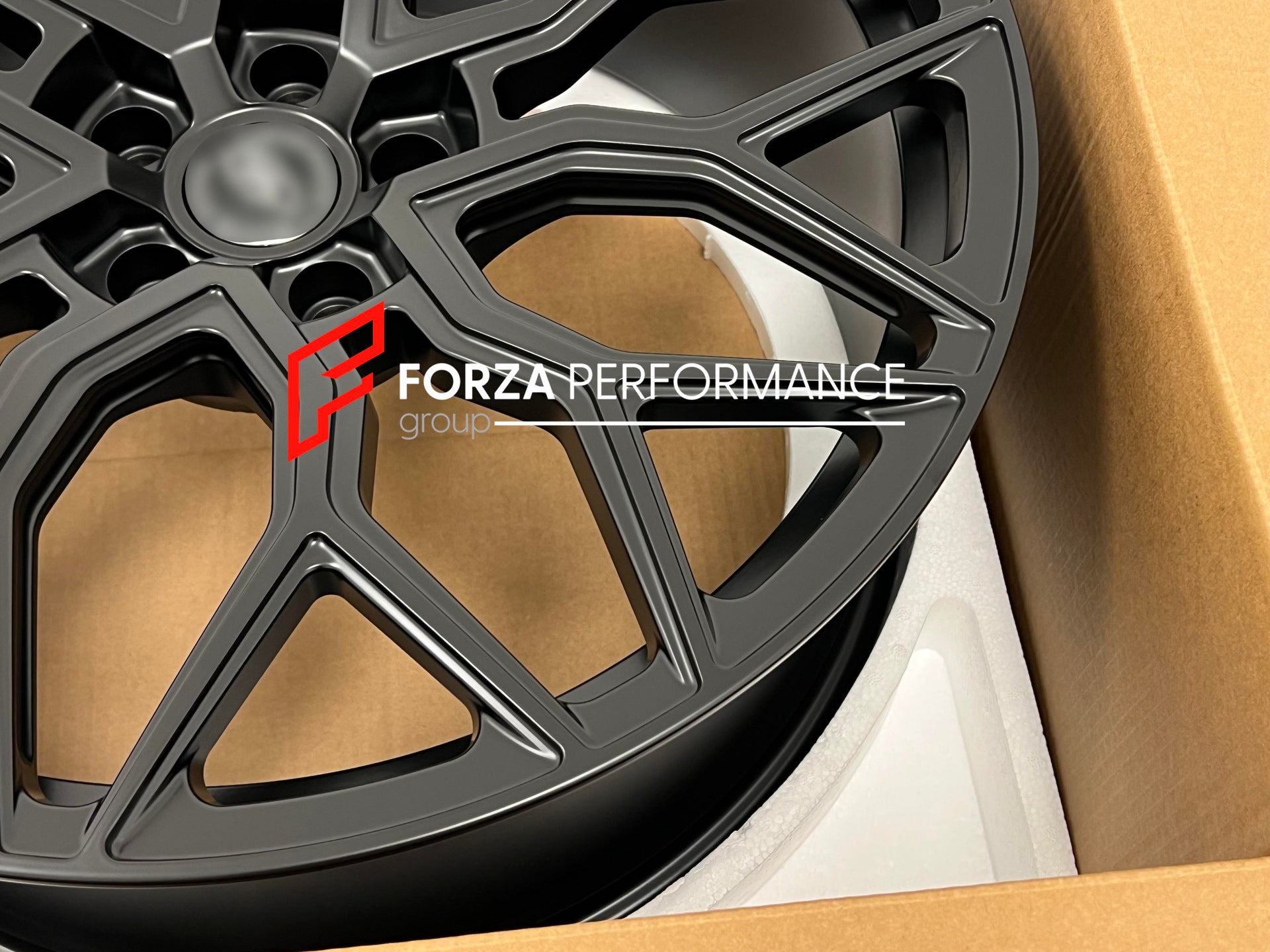 22 INCH FORGED WHEELS RIMS for LAND ROVER RANGE ROVER L461 2026 P530 custom fit buy Vossen HF-2 style design wheels