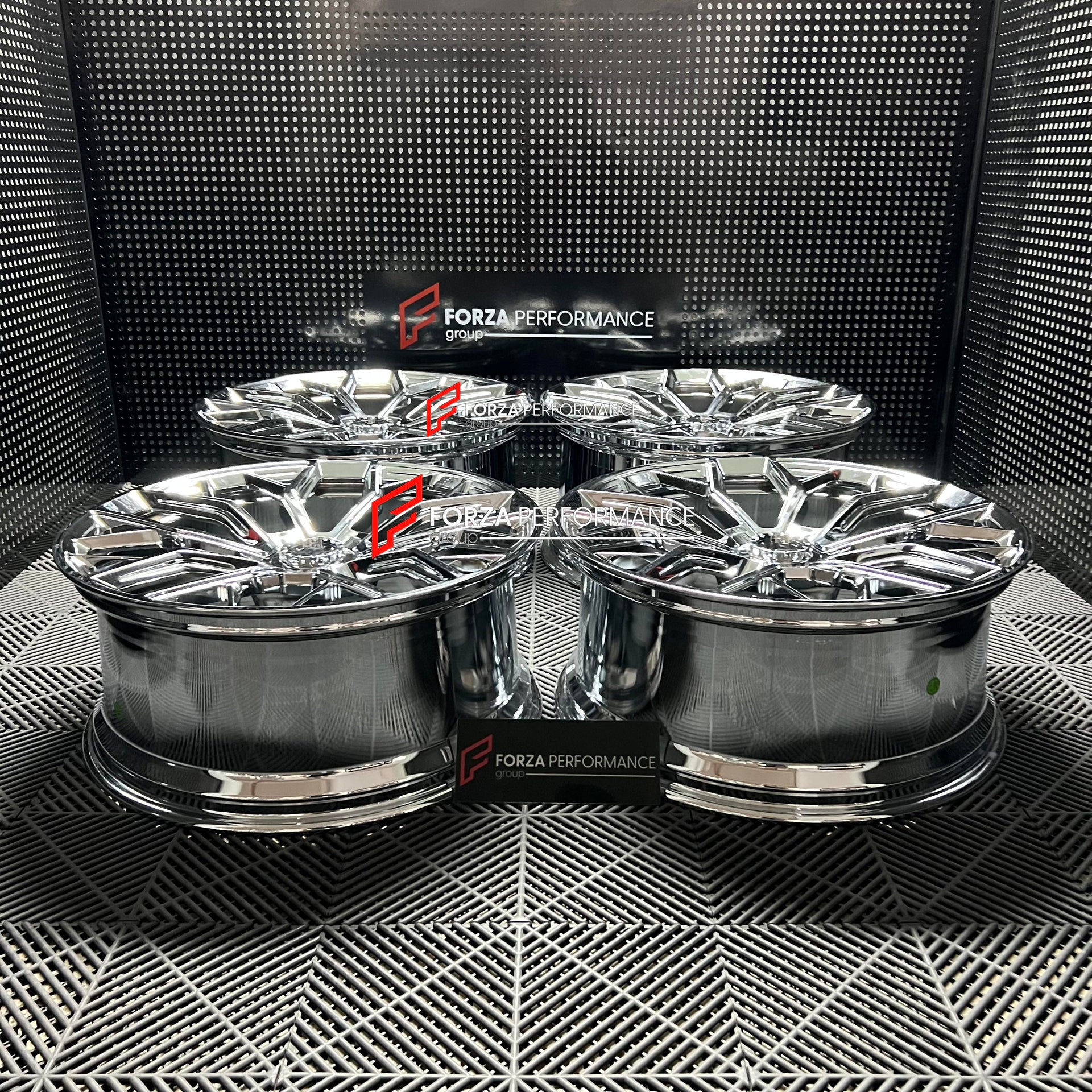 FORGED WHEELS RIMS FOR LAND ROVER RANGE ROVER ELECTRIC 2026+ Forza Performance custom fit buy Forza Perfomance buy uf-2 urban automotive STYLE WHEELS