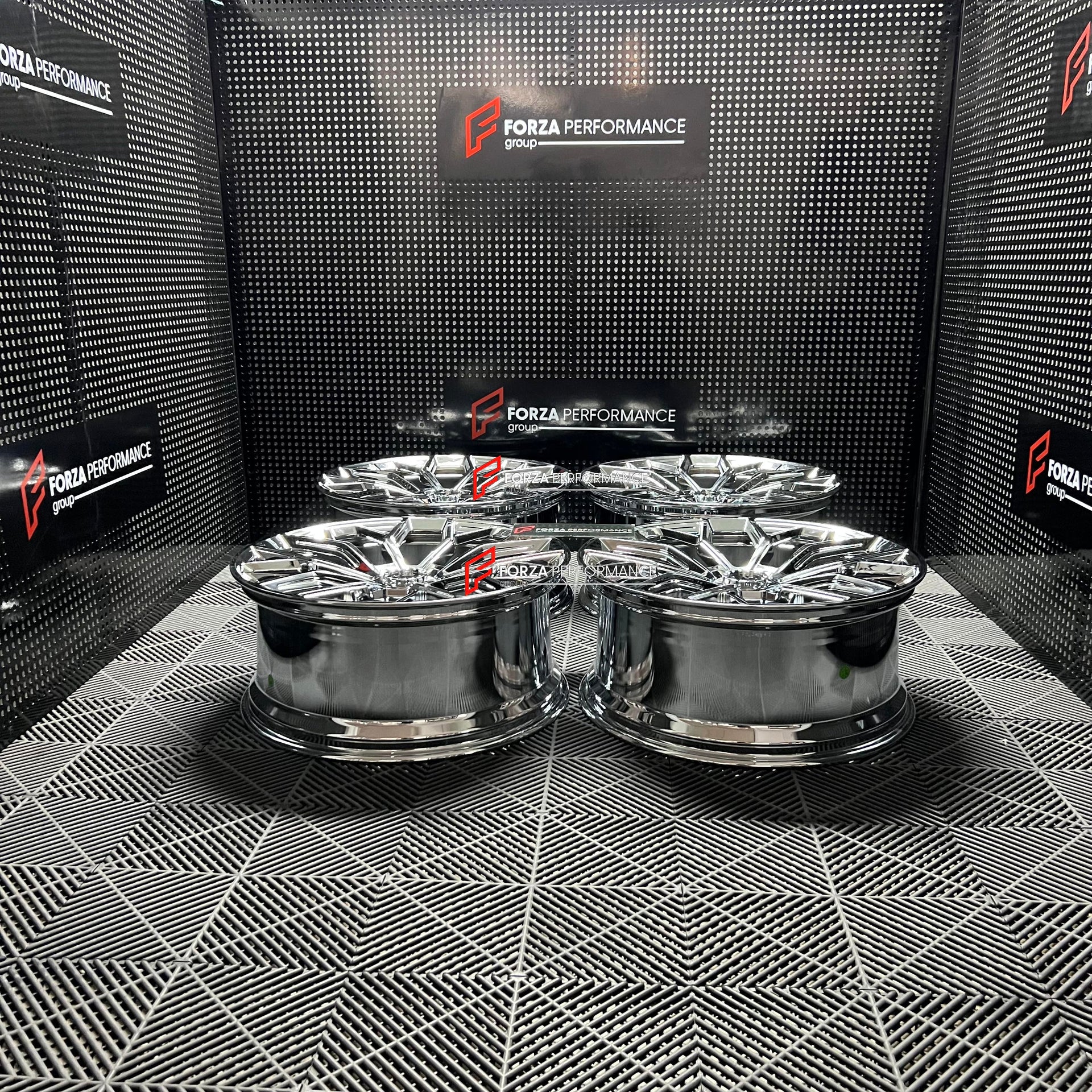 FORGED WHEELS RIMS FOR LAND ROVER RANGE ROVER ELECTRIC 2026+ Forza Performance custom fit buy Forza Perfomance buy uf-2 urban automotive STYLE WHEELS