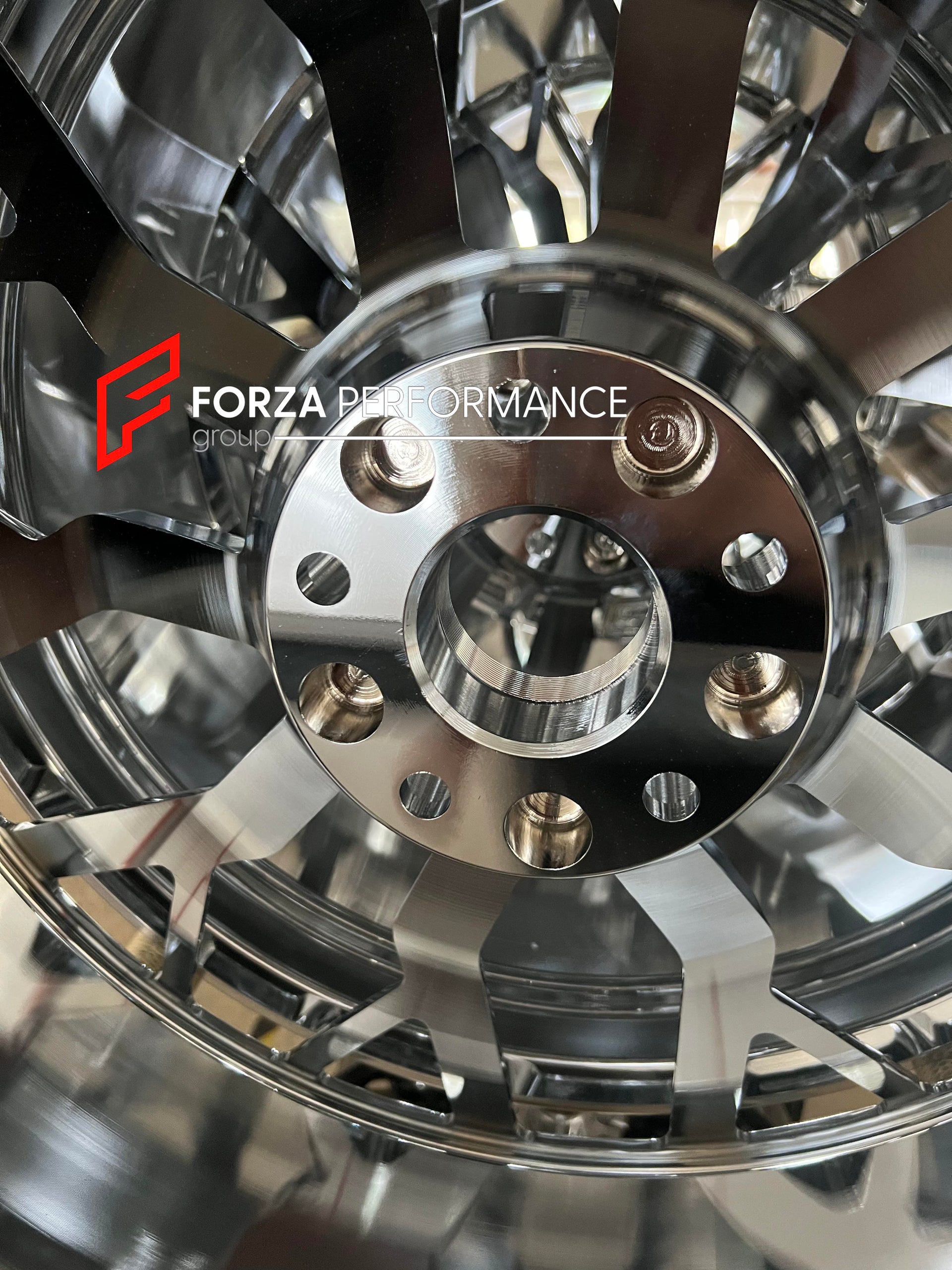 FORGED WHEELS RIMS FOR LAND ROVER RANGE ROVER ELECTRIC 2026+ Forza Performance custom fit buy Forza Perfomance buy uf-2 urban automotive STYLE WHEELS