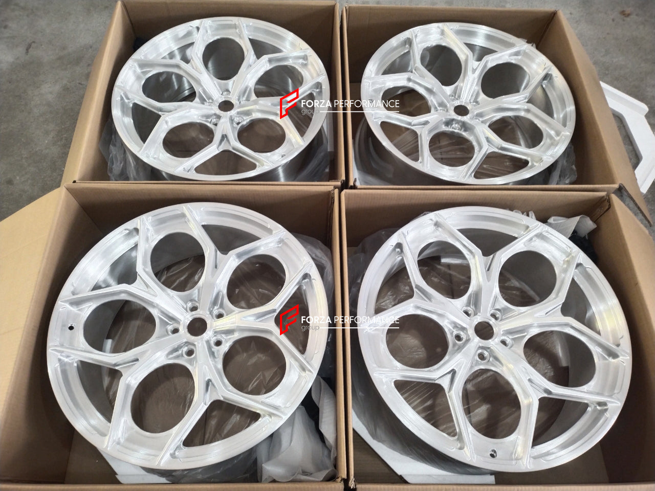 FORGED WHEELS RIMS FOR LAND ROVER RANGE ROVER ELECTRIC 2026+ Forza Performance custom fit buy P111SC