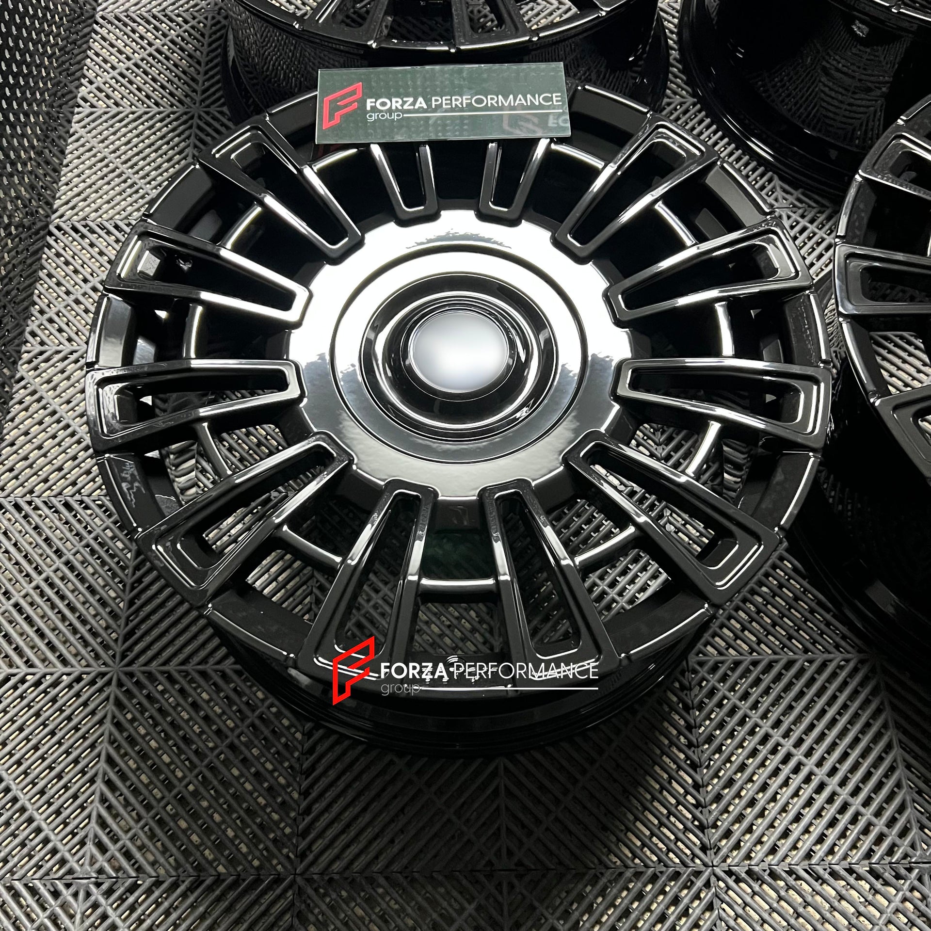 24 INCH FORGED WHEELS RIMS for LAND ROVER RANGE ROVER L460 custom fit buy URBAN UF-6