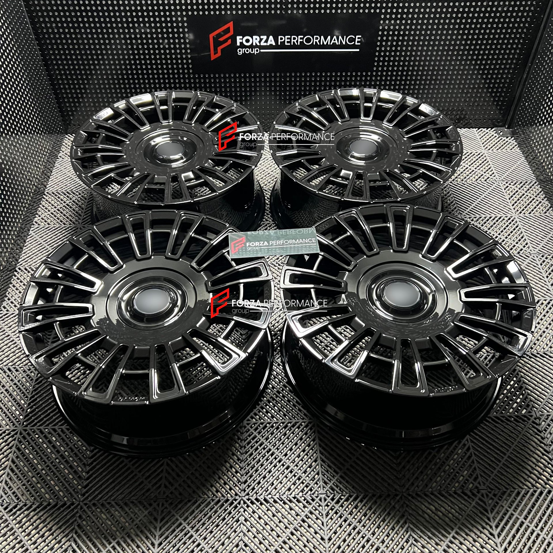 FORGED WHEELS RIMS FOR LAND ROVER RANGE ROVER L460 2026 P530 Forza Performance custom fit buy URBAN UF-6
