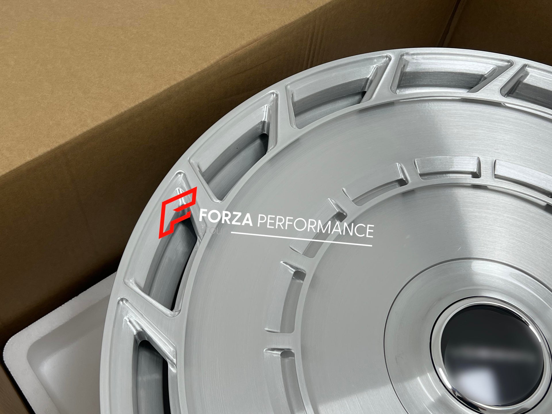 24 INCH FORGED WHEELS RIMS for LAND ROVER RANGE ROVER L460 2026 custom fit buy Forza Performance Vossen LC3-11T style design wheels