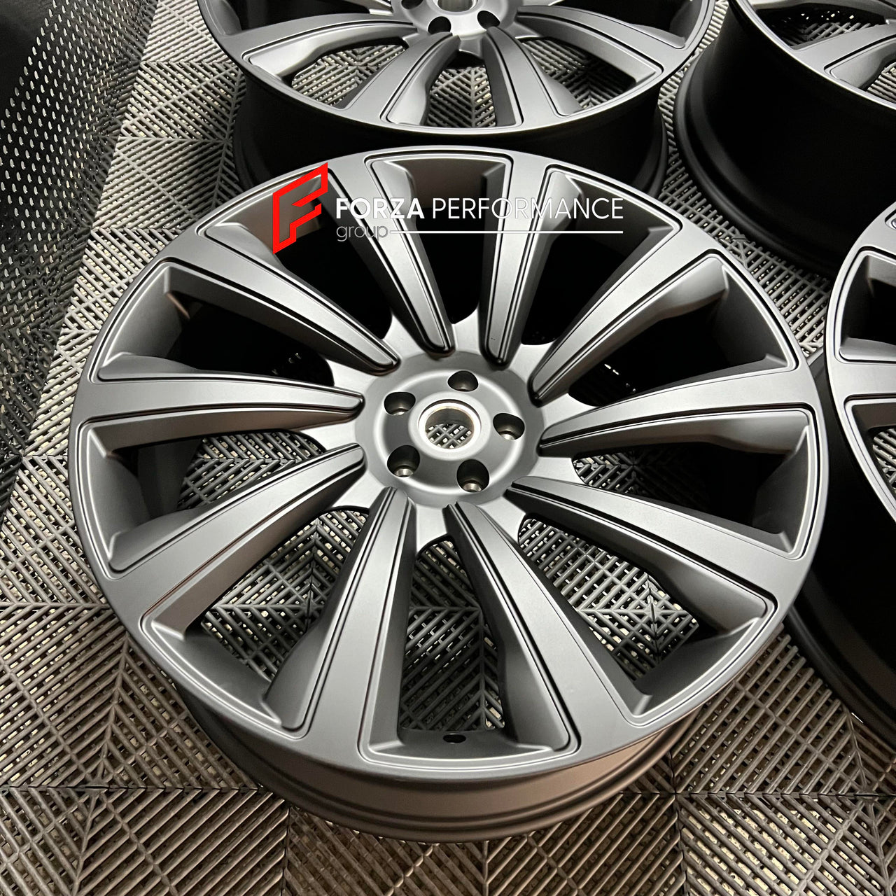 26 INCH FORGED WHEELS RIMS for LAND ROVER RANGE ROVER L460 2023 custom fit FORGIATO TRIMESTRE M WHEELS
