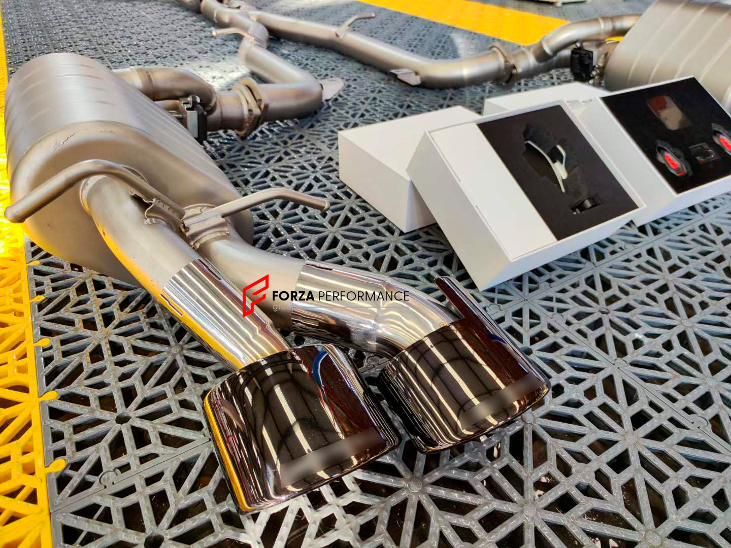 VALVED EXHAUST CATBACK MUFFLER for Mercedes-Benz W204 C63