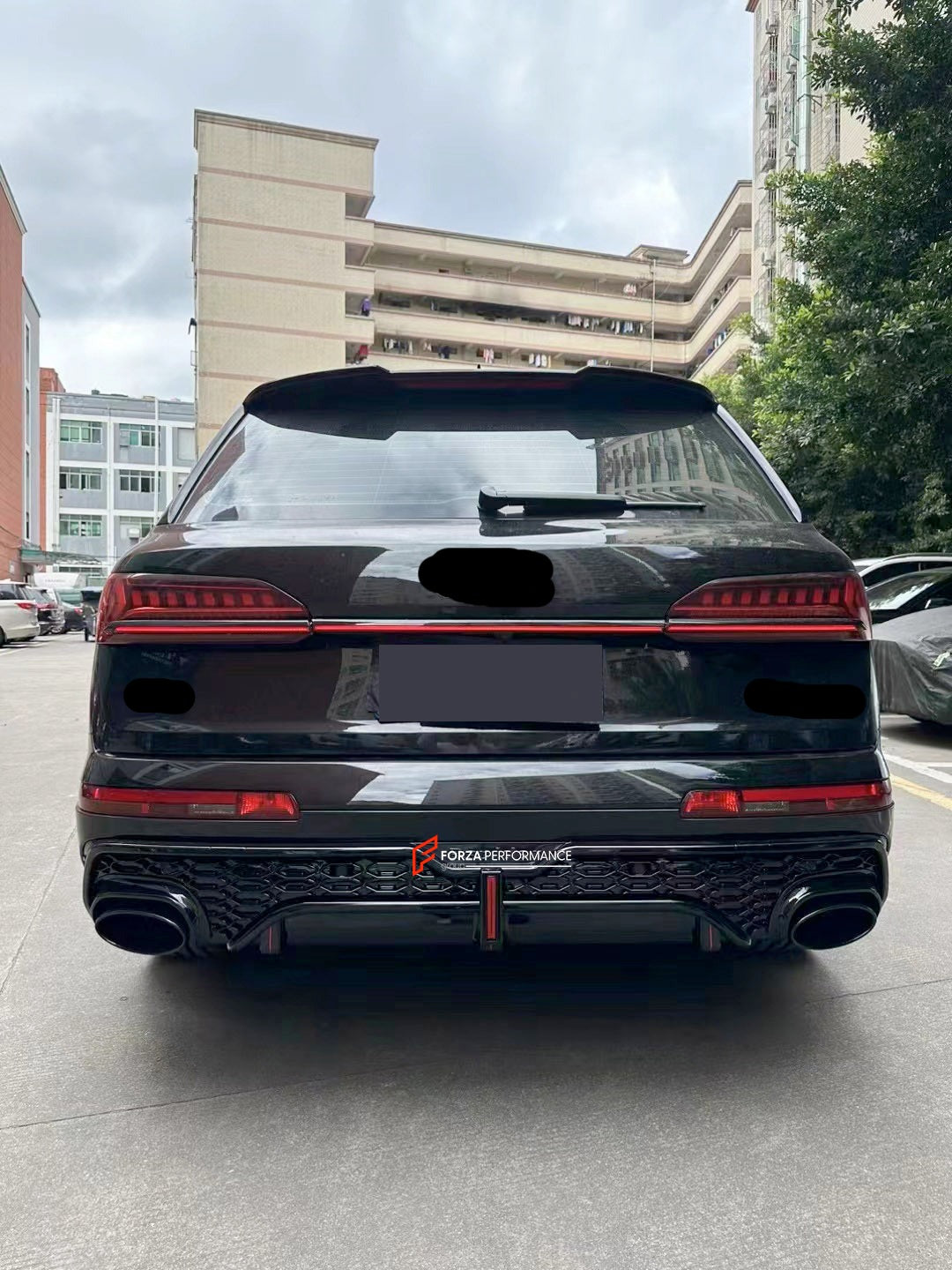 RSQ7 STYLE REAR DIFFUSER WITH EXHAUST TIPS for AUDI Q7 4M FACELIFT 2019 - 2024  Set includes:  Rear Diffuser Exhaust Tips