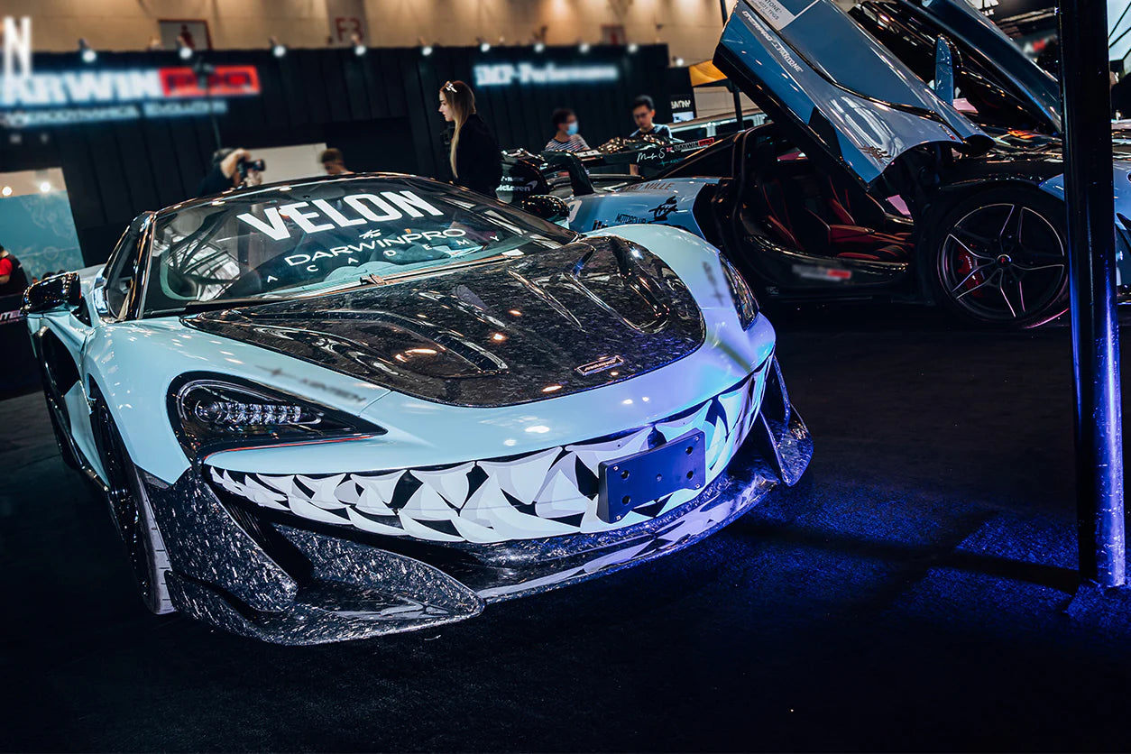 AUTHENTIC DARWINPRO CARBON HOOD BONNET BKSS Style for MCLAREN 540C 570S 570GT 600LT 2015 - 2021
Set includes:

Hood Bonnet
Material: Carbon (Can be made in Forged Carbon)

NOTE: Professional installation is required