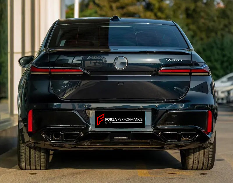 AERO BODY KIT FOR BMW 7 SERIES G70 M760 2022  Set includes:  Front Lip Side Skirts Roof Spoiler Rear Spoiler Rear Diffuser Exhaust Tips