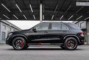 In the photos above you can see an installed&nbsp;Forza Performance Group set of large front brakes for the MERCEDES-BENZ GLE 53 AMG X167 FACELIFT 2023&nbsp;with 410x36mm / 380x28mm&nbsp;brake discs by 22-inch brake rotors.  Current set includes:  2x Front Brake calipers AP9570 2x Rear Brake calipers AP9582 2x Front Brake discs 410x36mm 2x Rear Brake discs 380x28mm 4x Brake caliper adapters 4x Brake Pads  4x Brake hoses and installation kits with nipples