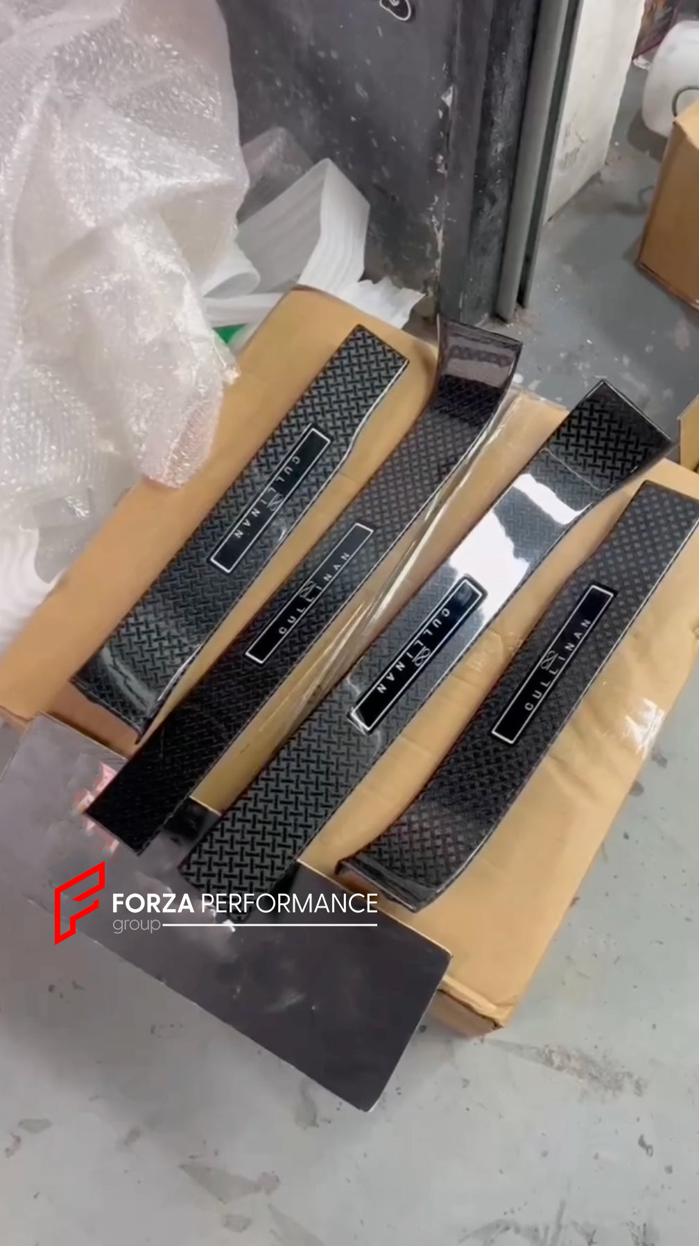 BLACK BADGE CARBON DOOR SILLS for ROLLS-ROYCE CULLINAN
Set includes:
Door Seals
Material: Carbon
NOTE: Professional installation is required.
Contact us for pricing.
Payment ►
Visa
Mastercard
PayPal with a credit card (add 4.4% at checkout)
Payoneer
Cryptocurrency
Shipment ►
By express DHL/UPS/TNT/FedEx
To the local international airport
Special line by air
Special line by the sea
To Europe and the UK by train
Please let us know which shipping option you prefer.