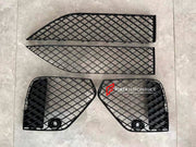 FRONT BUMPER ASSEMBLY for BENTLEY BENTAYGA 2020+

Set includes:

Front Bumper&nbsp;
Front Bumper Trims

Front Bumper Meshes
Grille

Material: Plastic

Note: Professional installation is required.