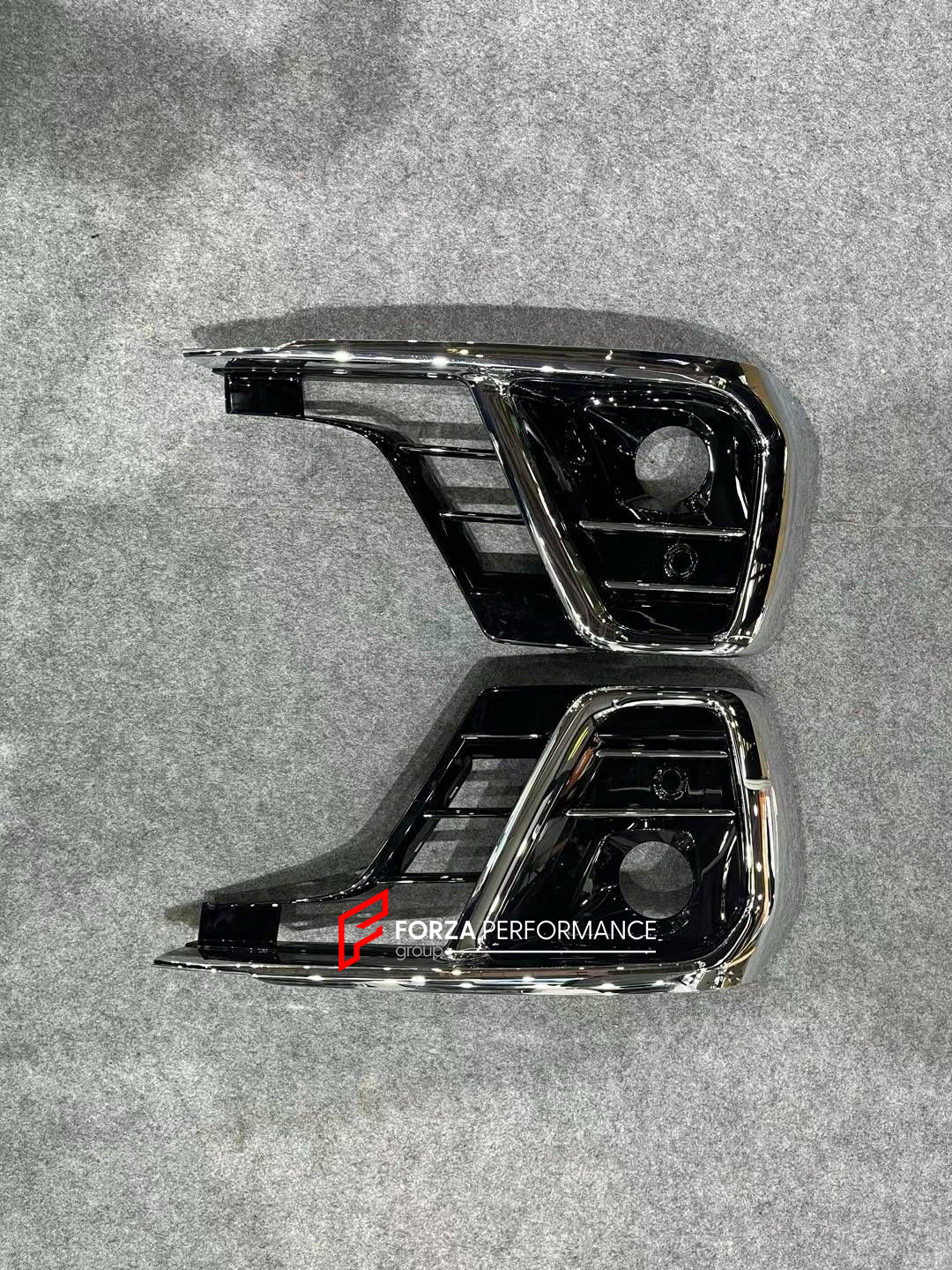 BODY KIT for AUDI A8 D5 FACELIFT 2022+

Set includes:

Front Lip
Front Bumper

Front Bumper Mash
Front Grille

Rear Diffuser
Exhaust Tips