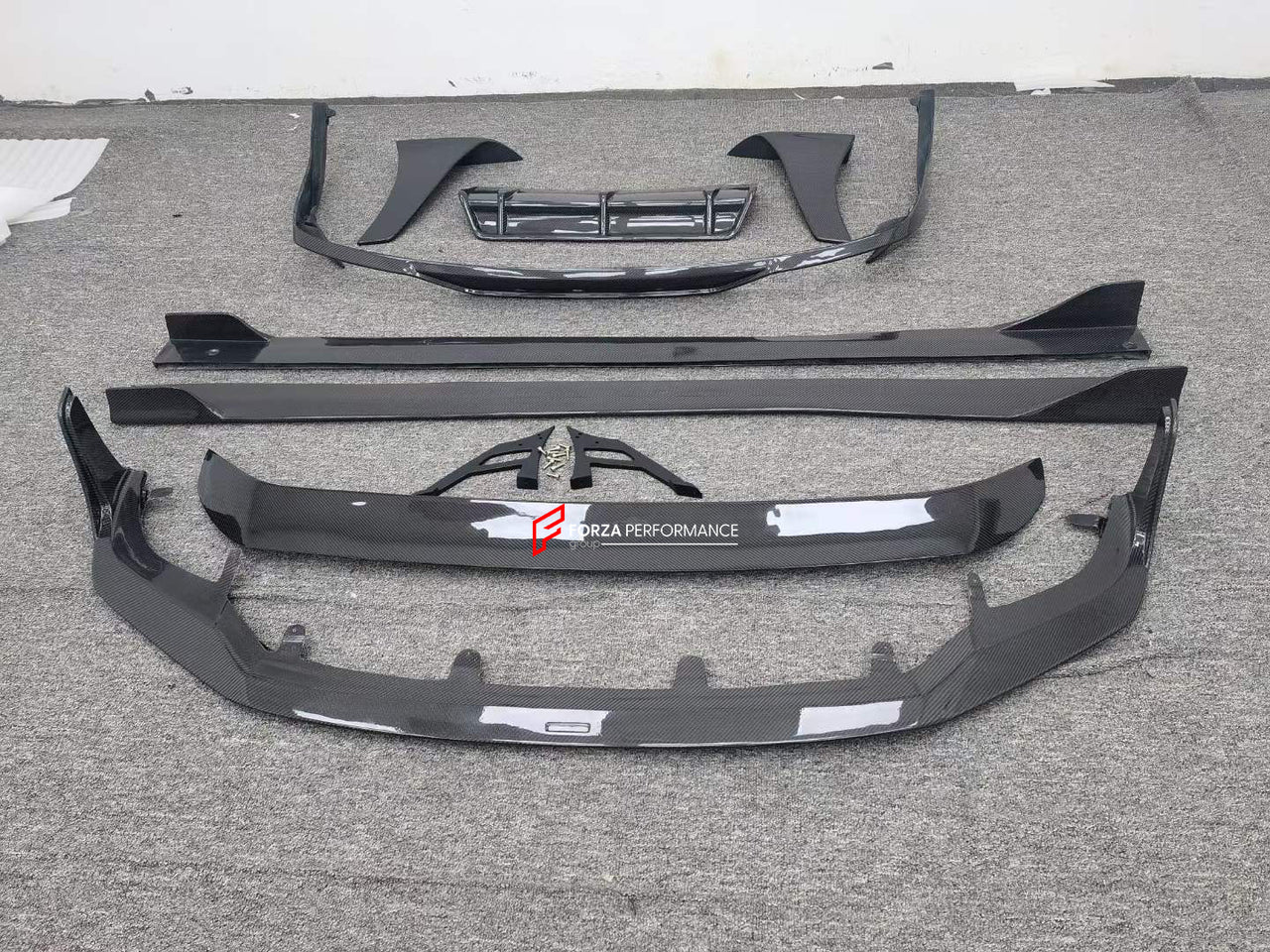 CARBON BODY KIT for LEXUS IS XE30 LCI 2020+  Set includes:  Front Lip Fender Flares Side Skirts Rear Diffuser Rear Spoiler