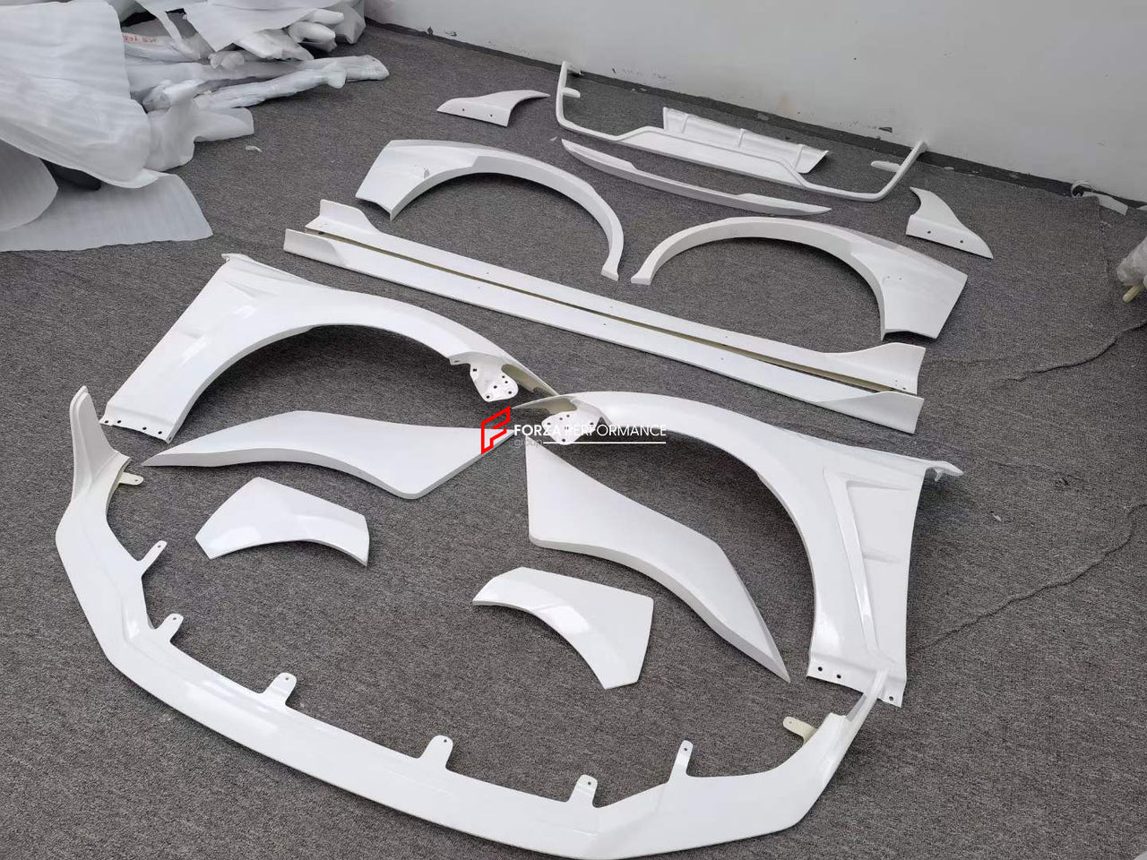 CARBON BODY KIT for LEXUS IS XE30 LCI 2020+  Set includes:  Front Lip Fender Flares Side Skirts Rear Diffuser Rear Spoiler