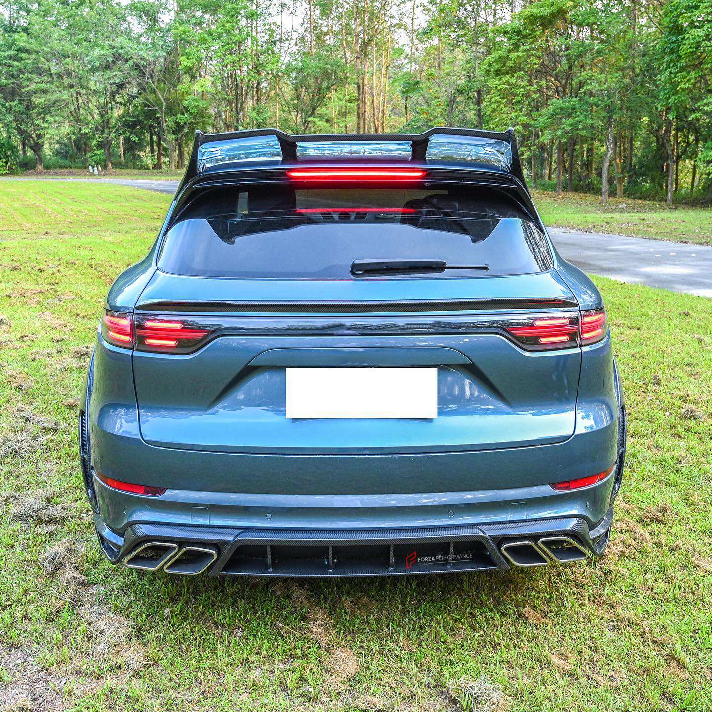 Wide Carbon Body Kit for PORSCHE CAYENNE III 9Y0 2018+